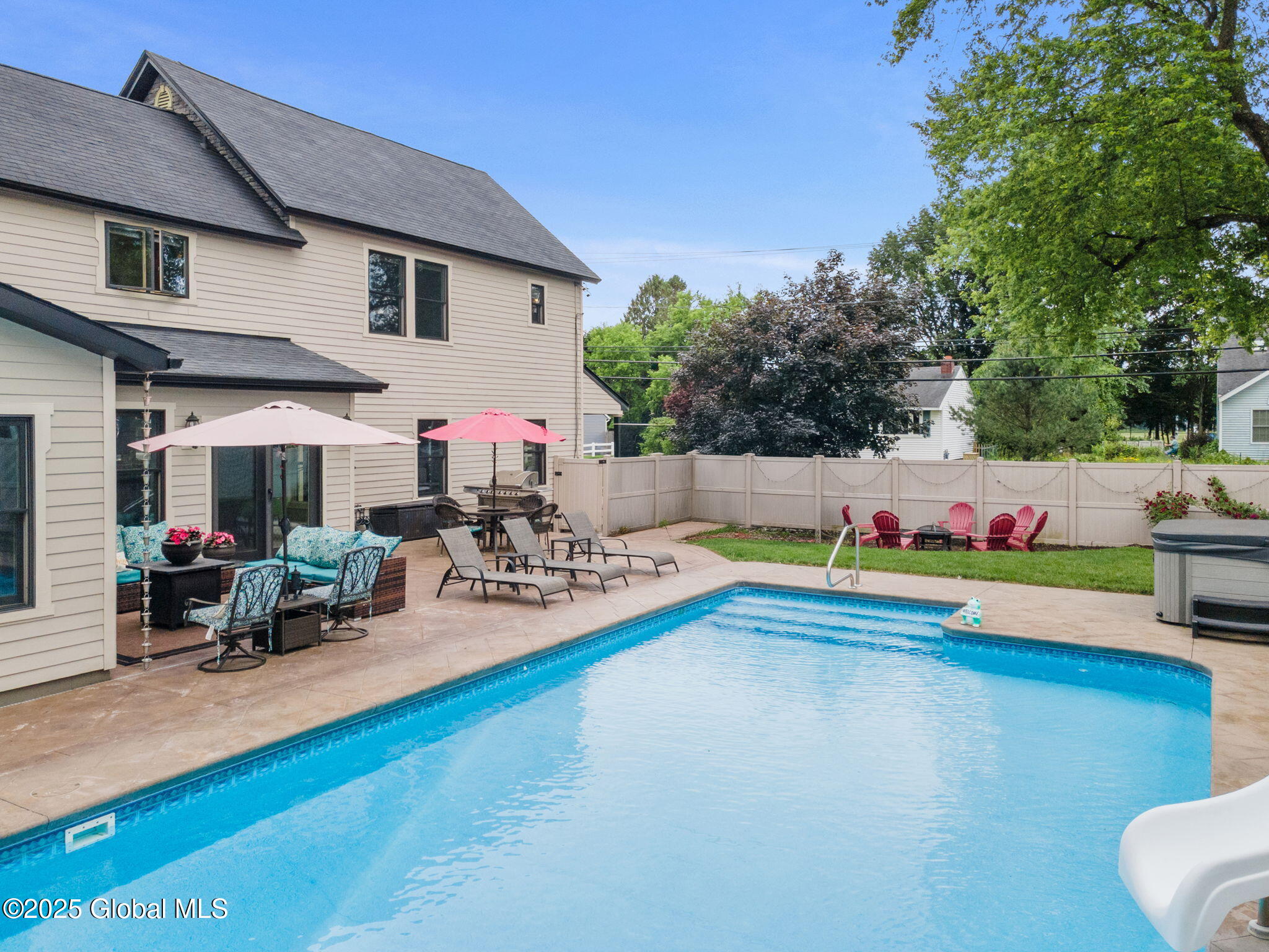 195 W Circular Street, Saratoga Springs