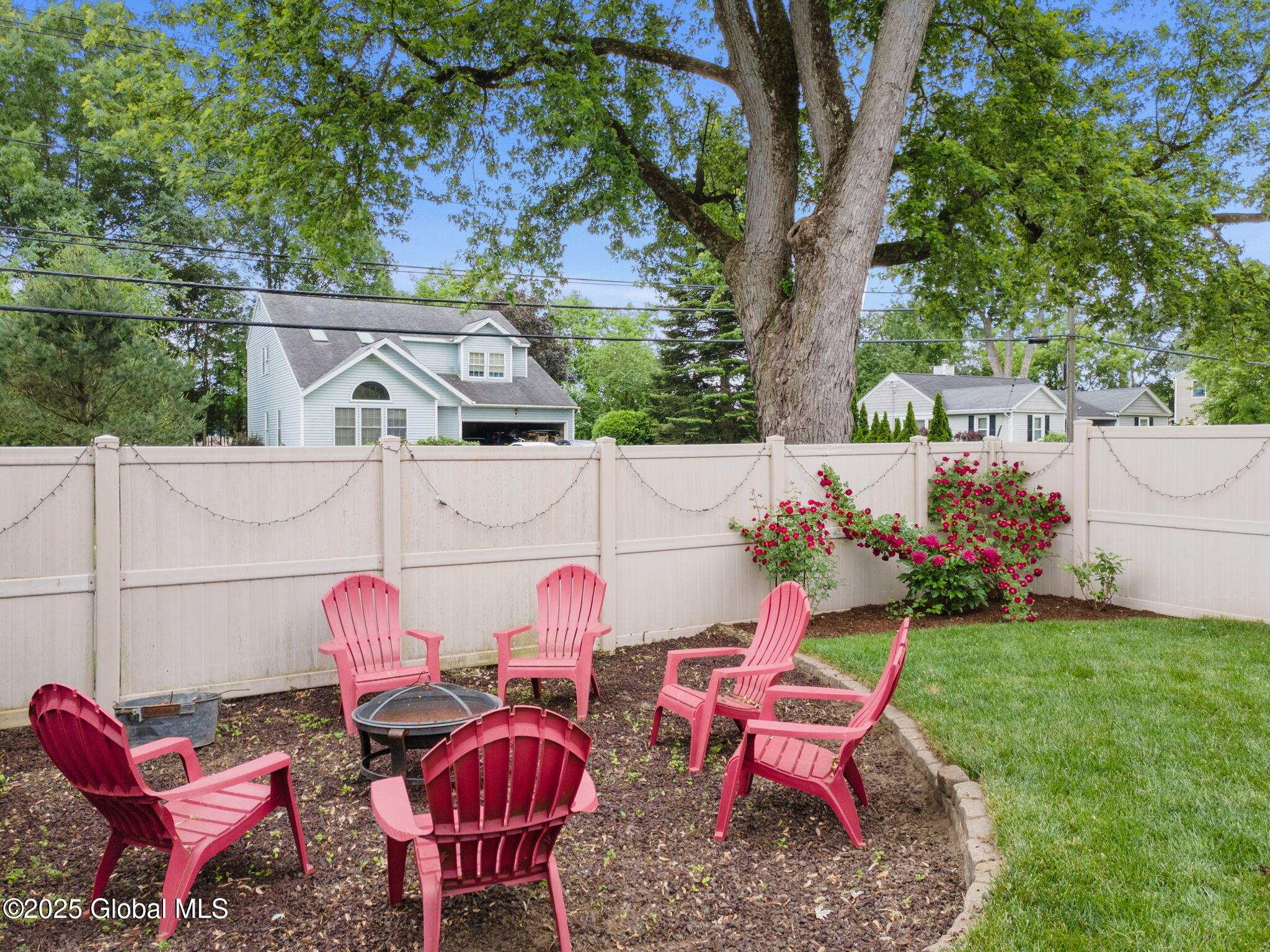 195 W Circular Street, Saratoga Springs