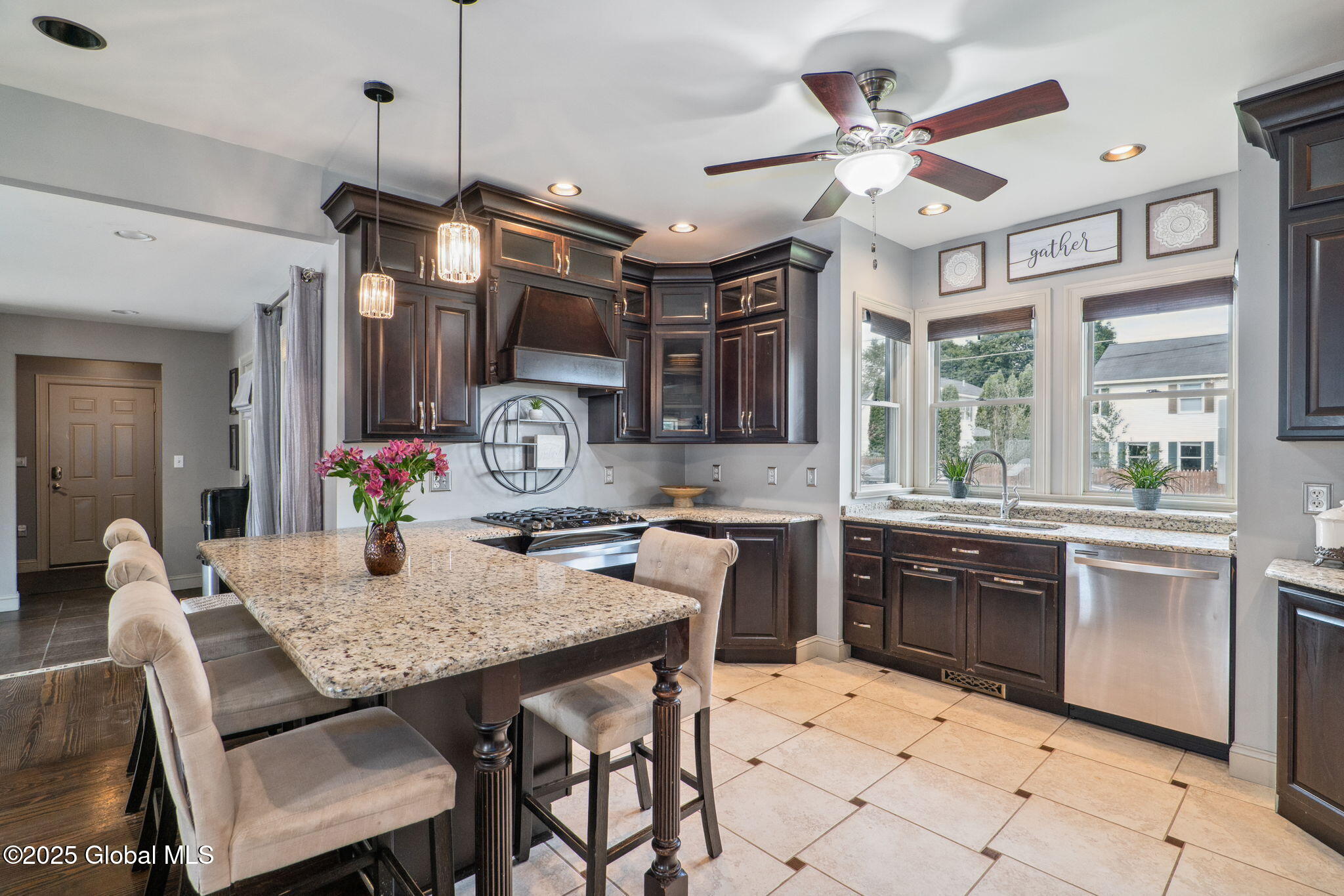 195 W Circular Street, Saratoga Springs