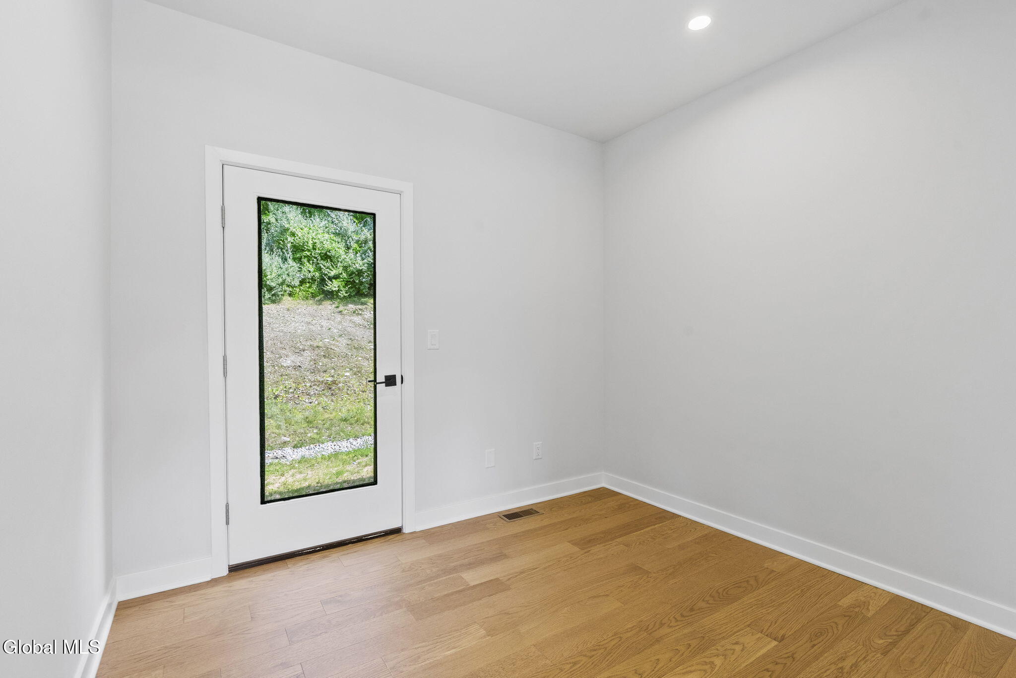 13 Footpath Way