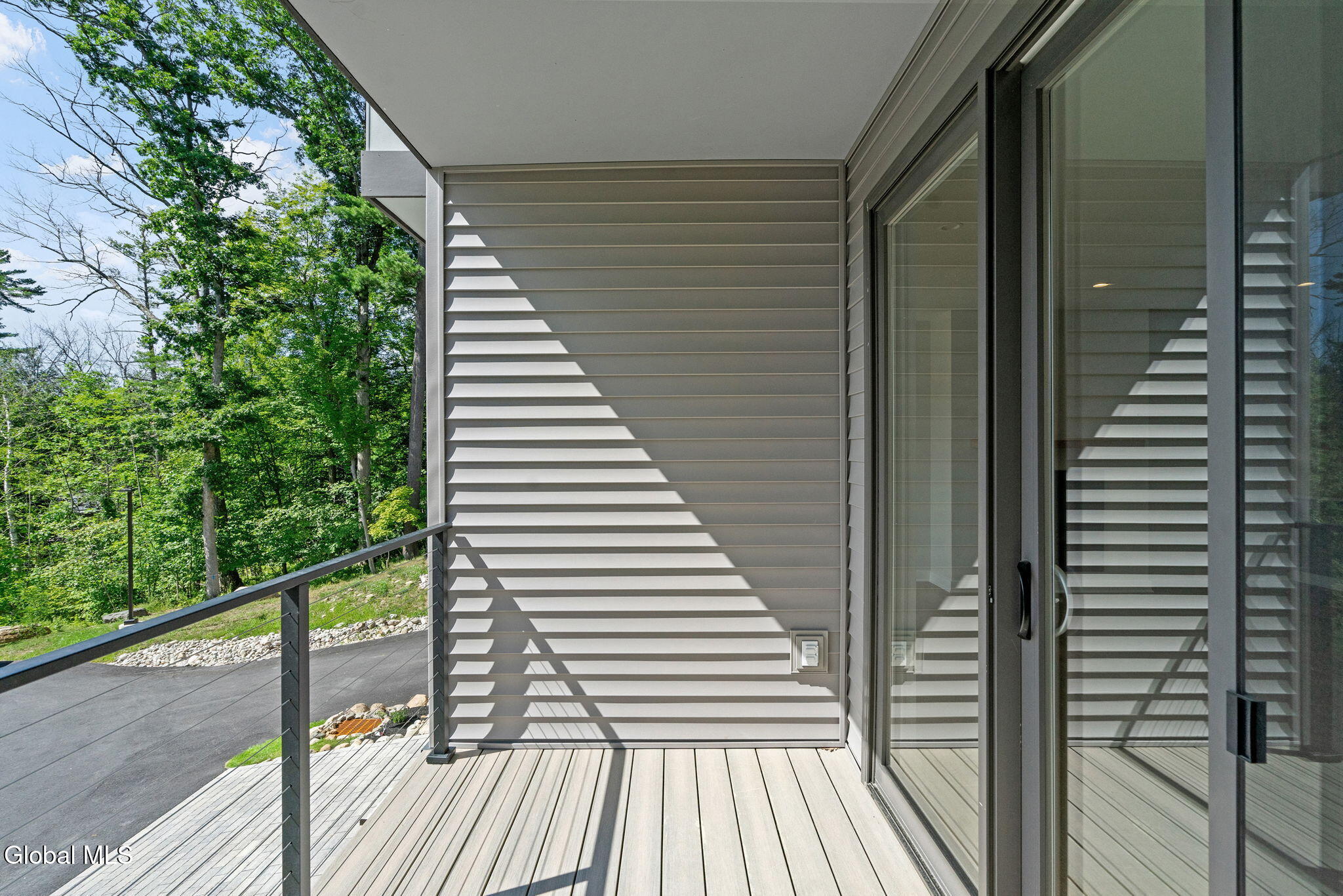 15 Footpath Way