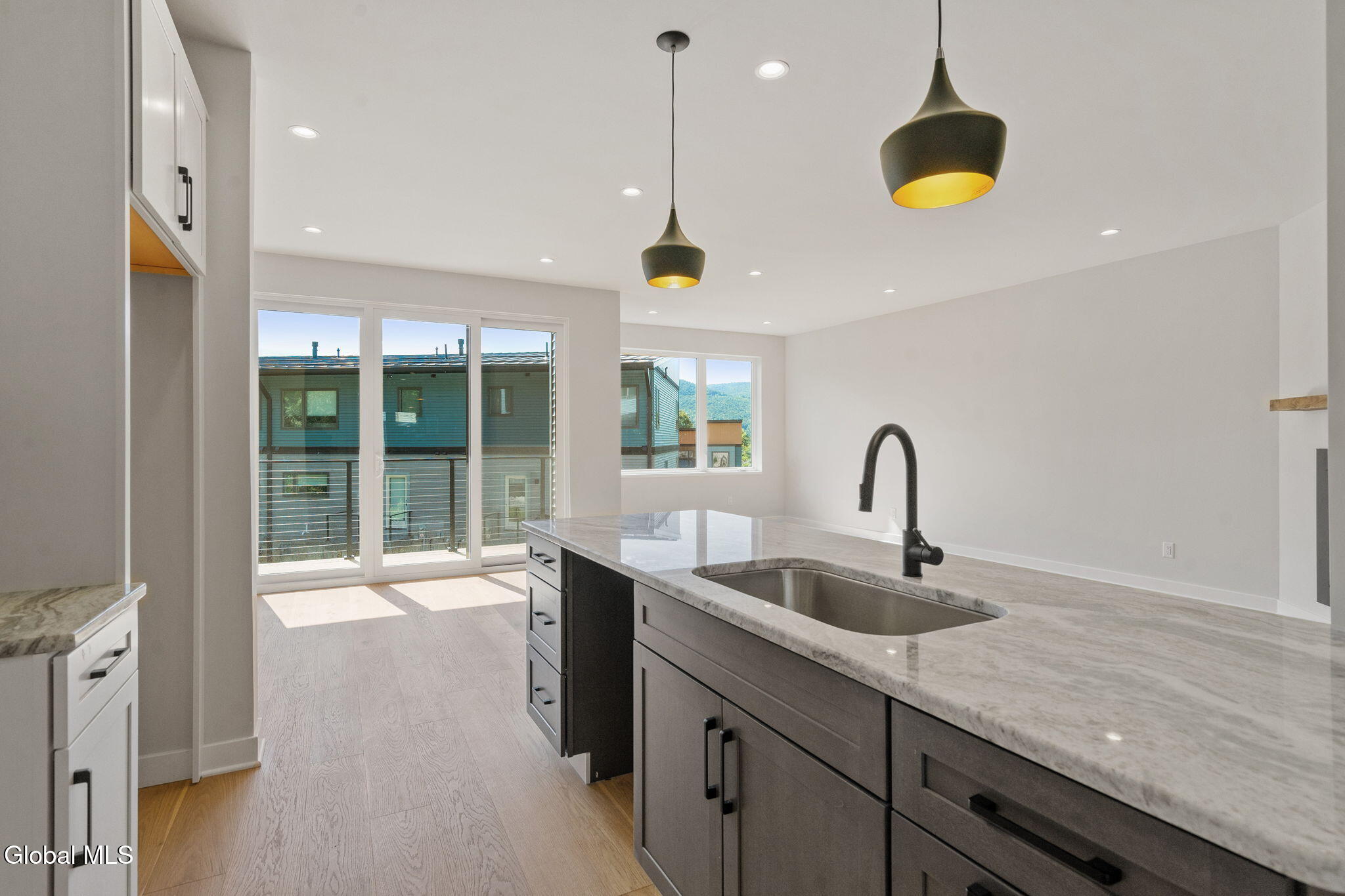 15 Footpath Way