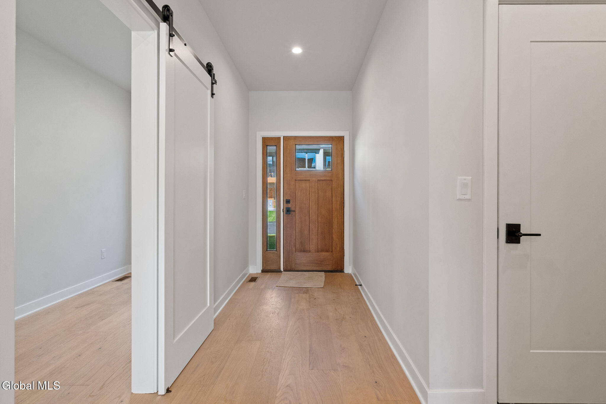 15 Footpath Way