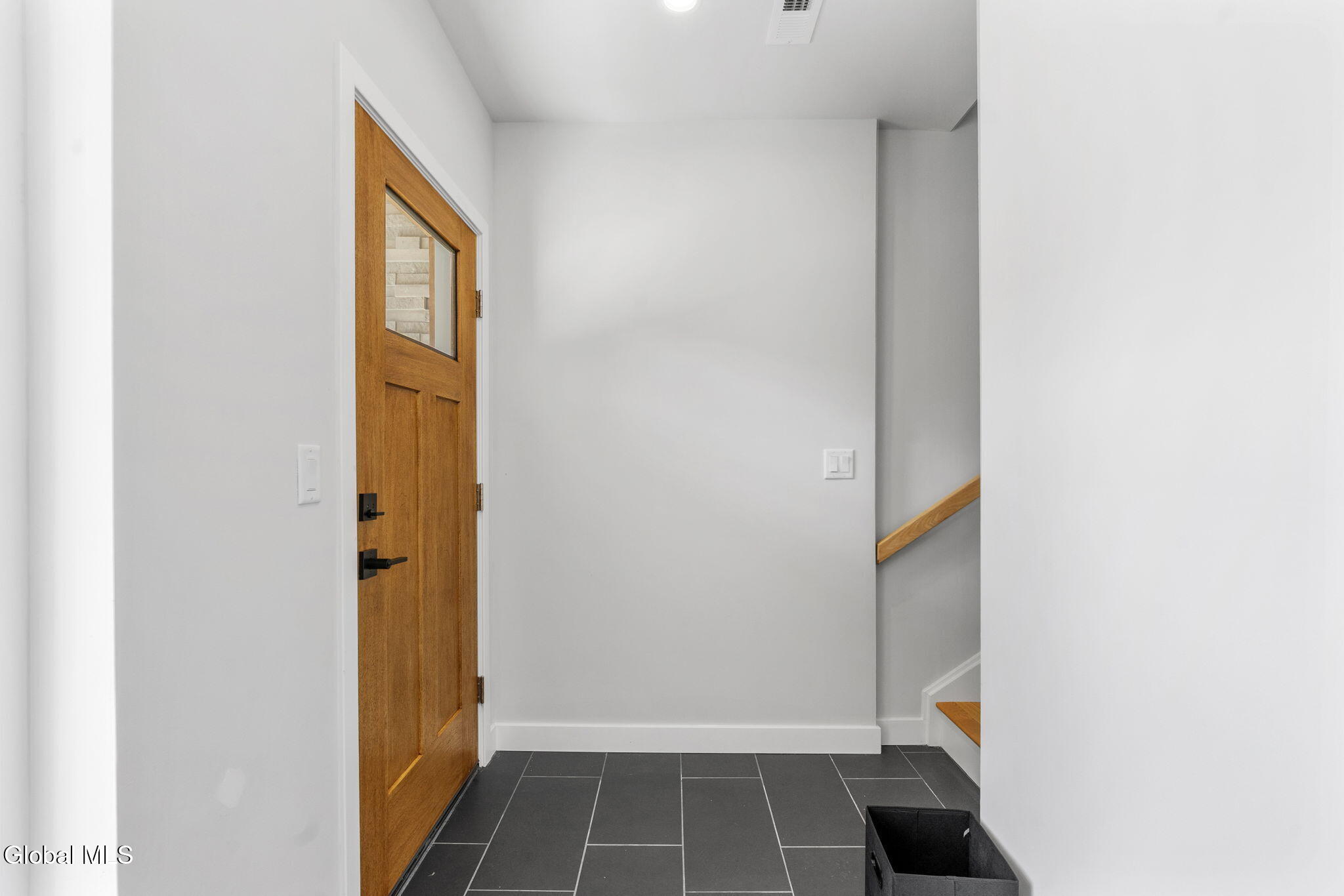 15 Footpath Way
