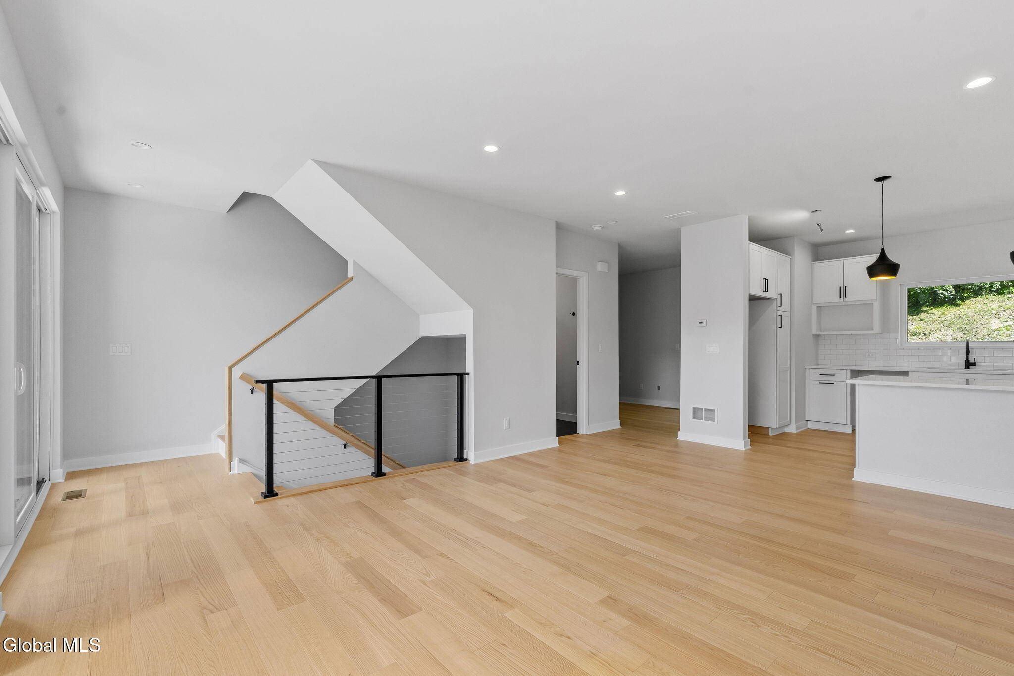 15 Footpath Way