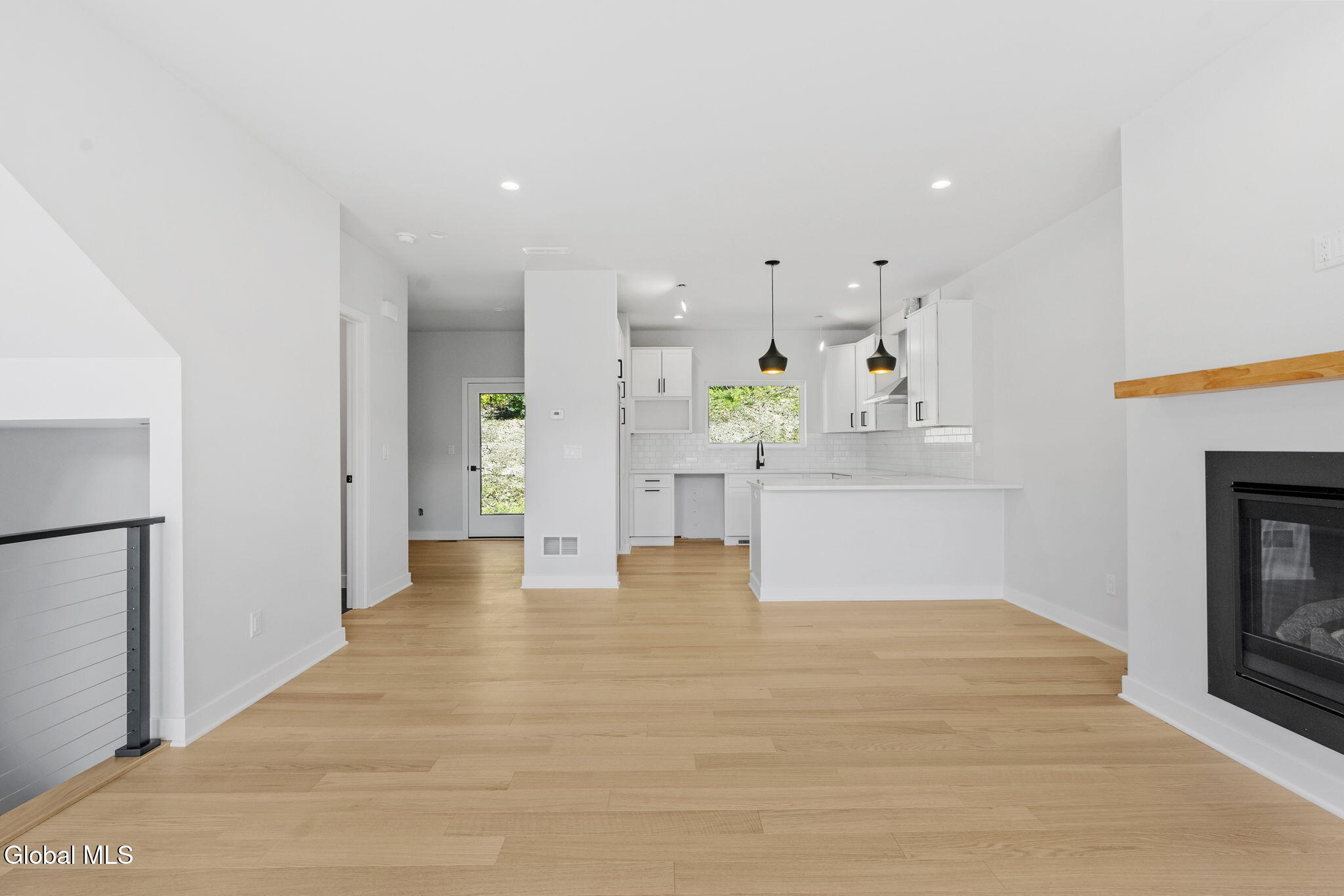15 Footpath Way