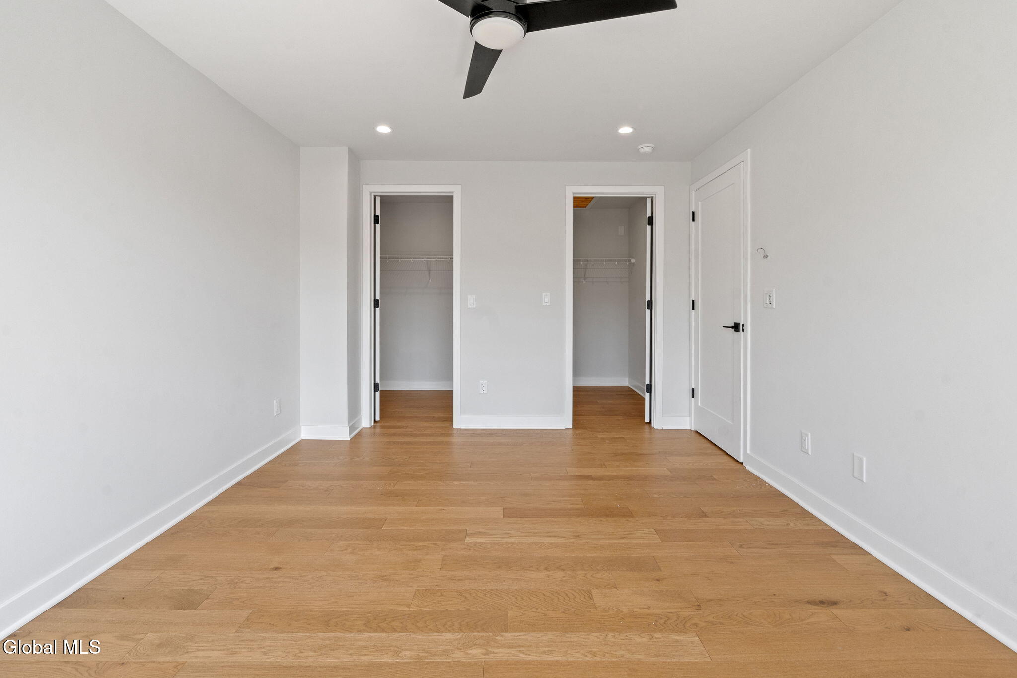 15 Footpath Way
