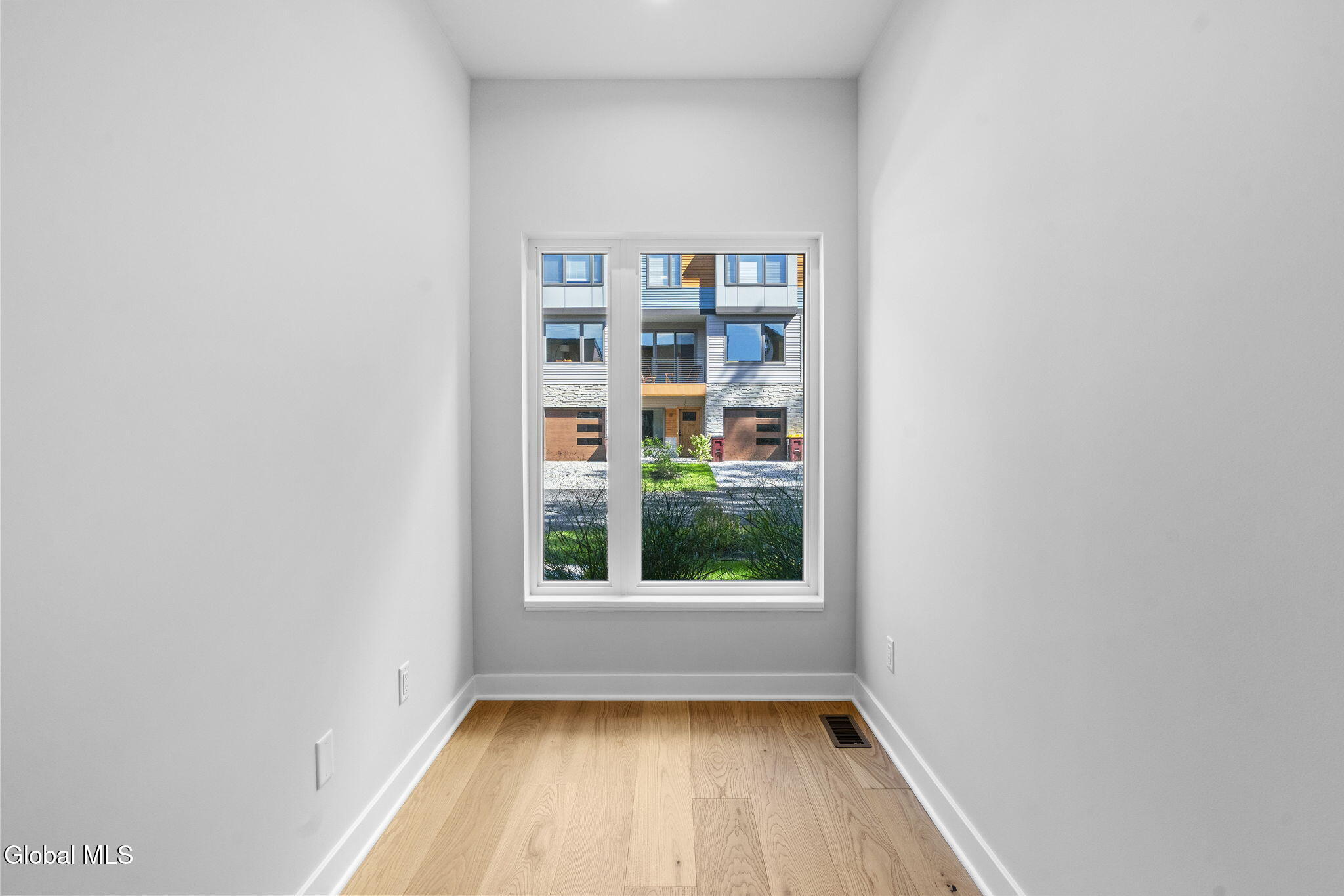 14 Footpath Way