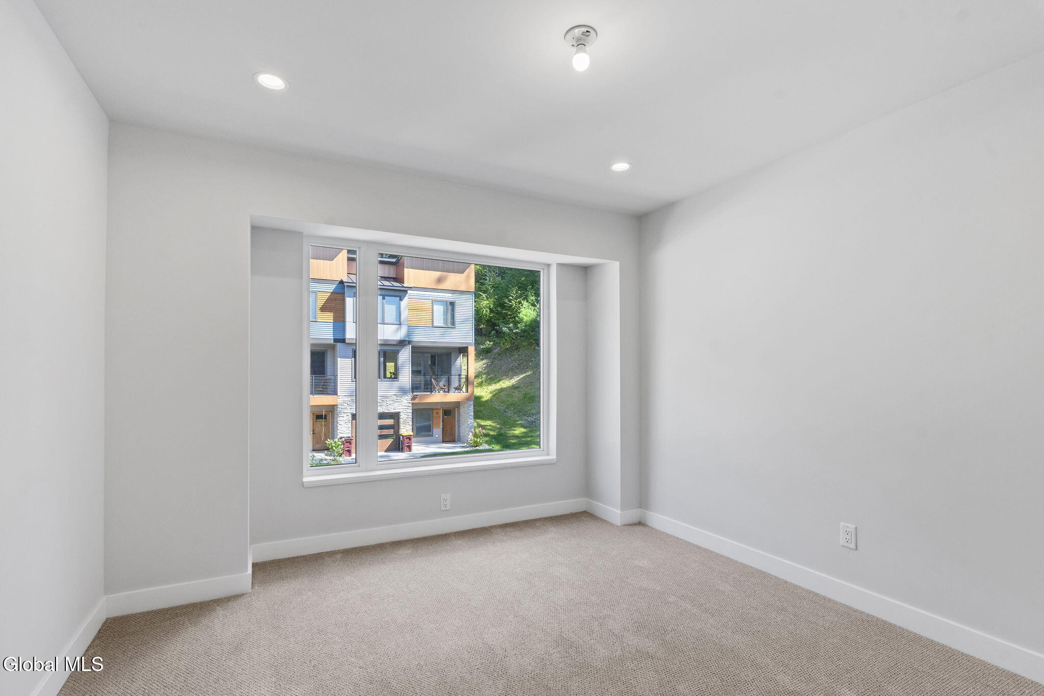 14 Footpath Way