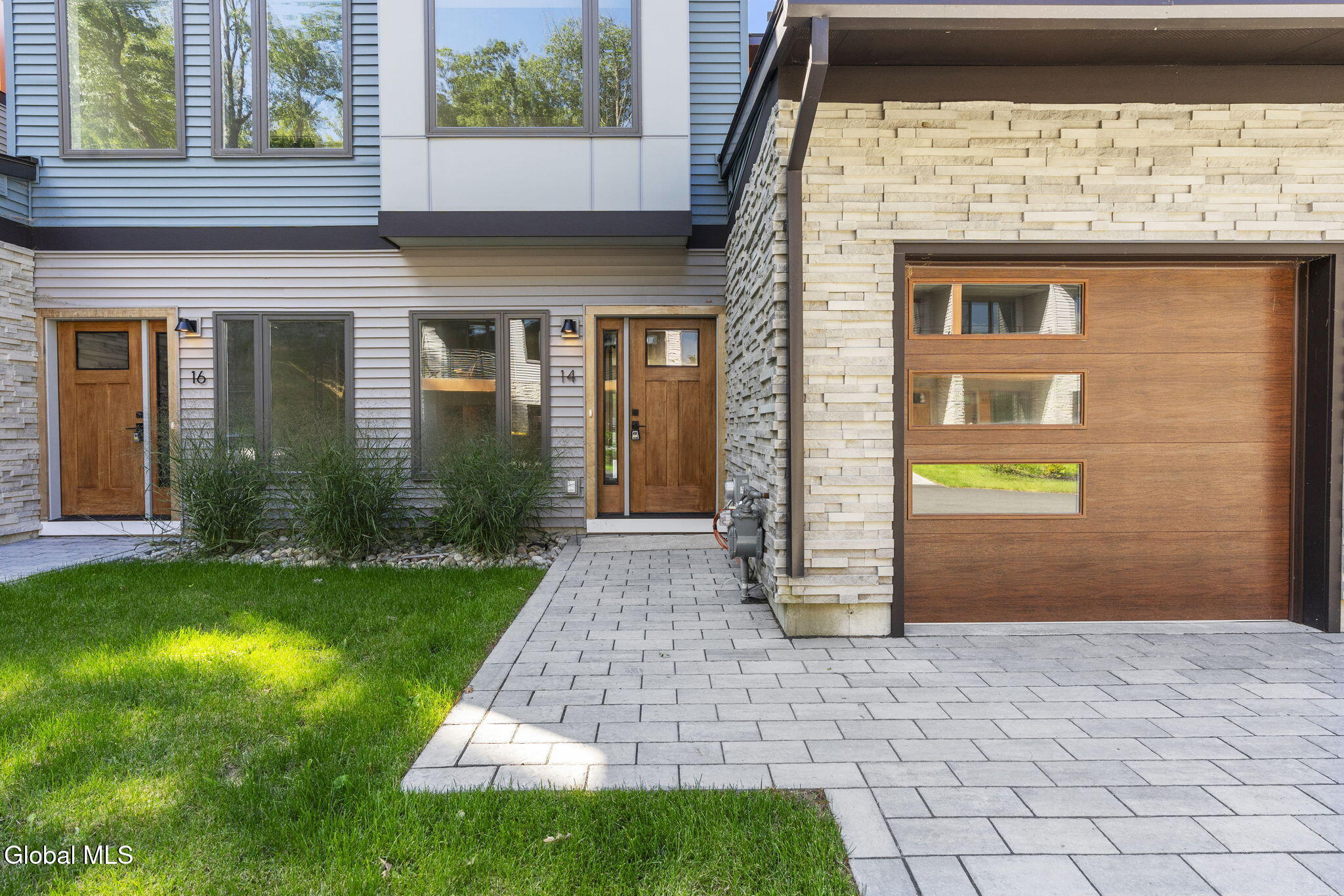 14 Footpath Way