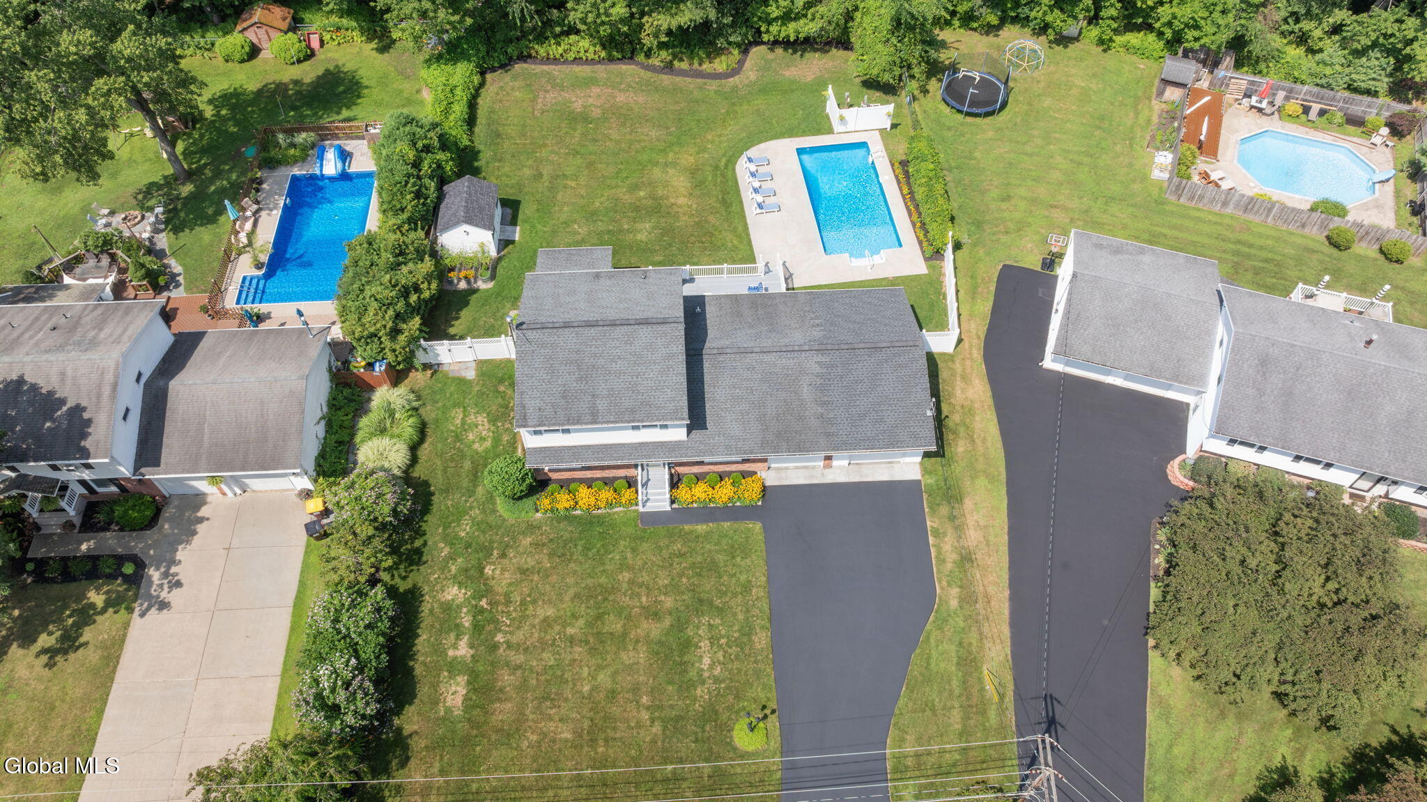 14 Linden Court