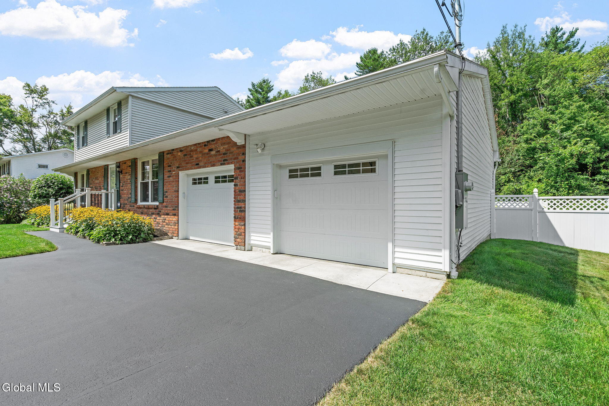 14 Linden Court