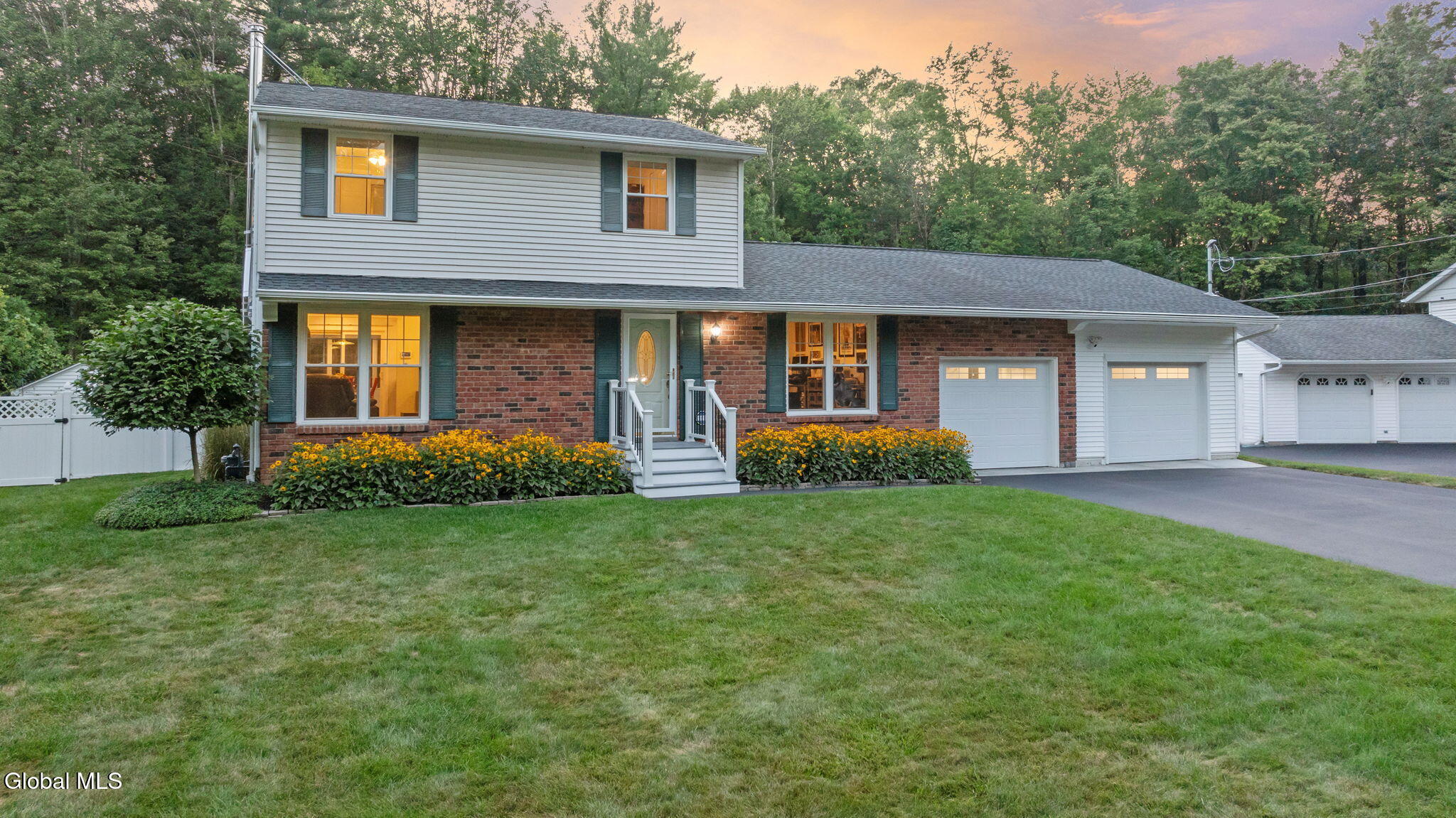 14 Linden Court