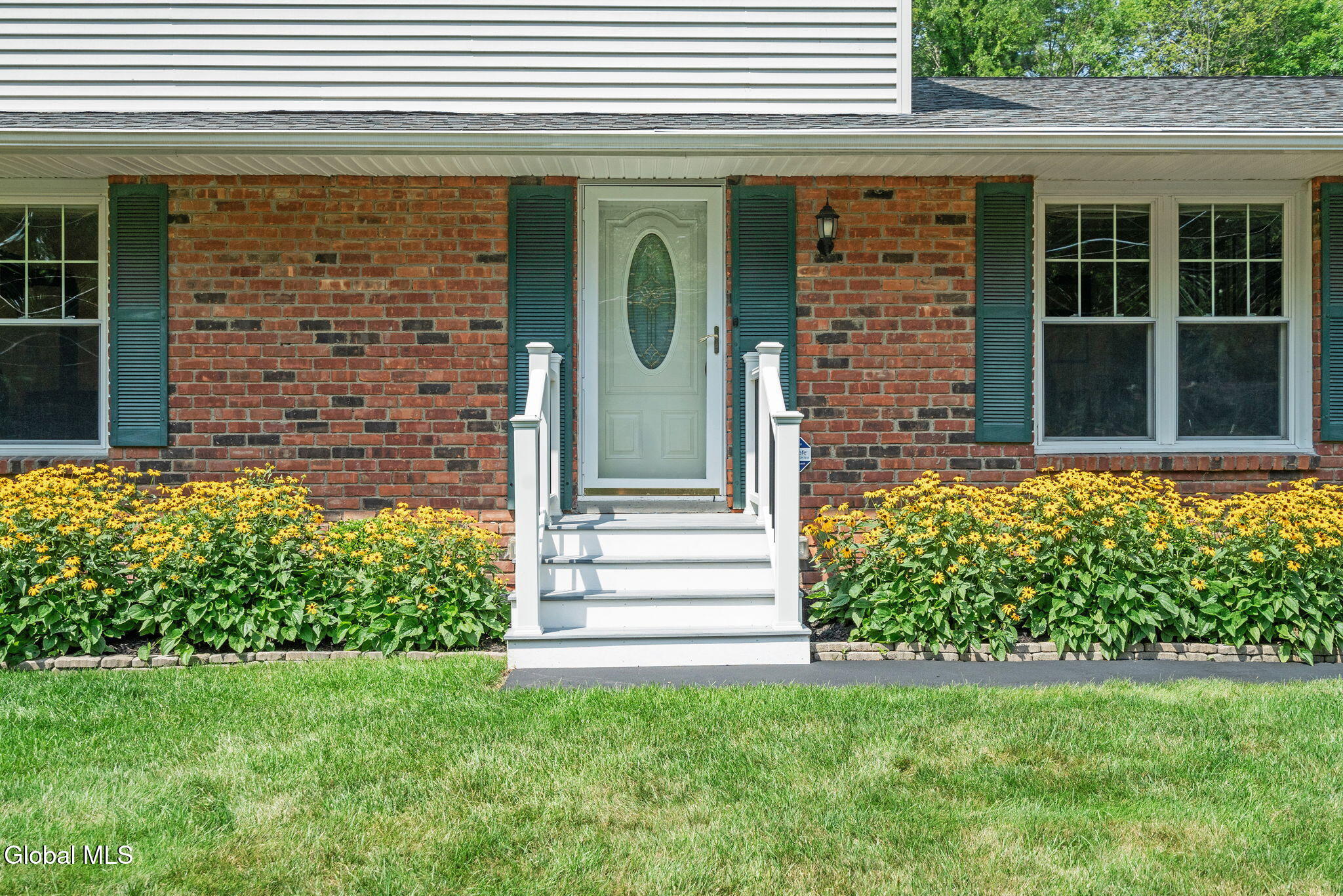 14 Linden Court
