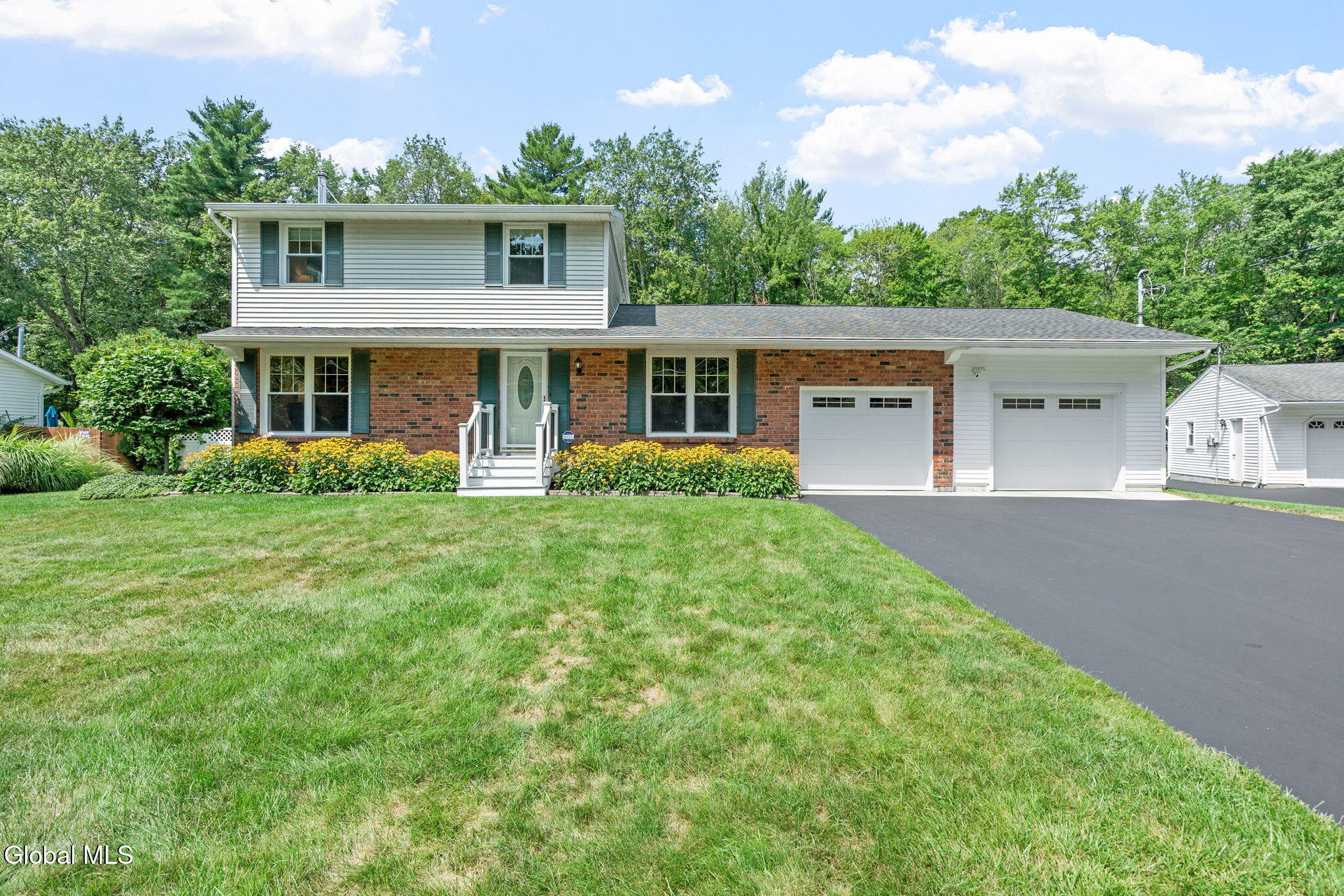 14 Linden Court