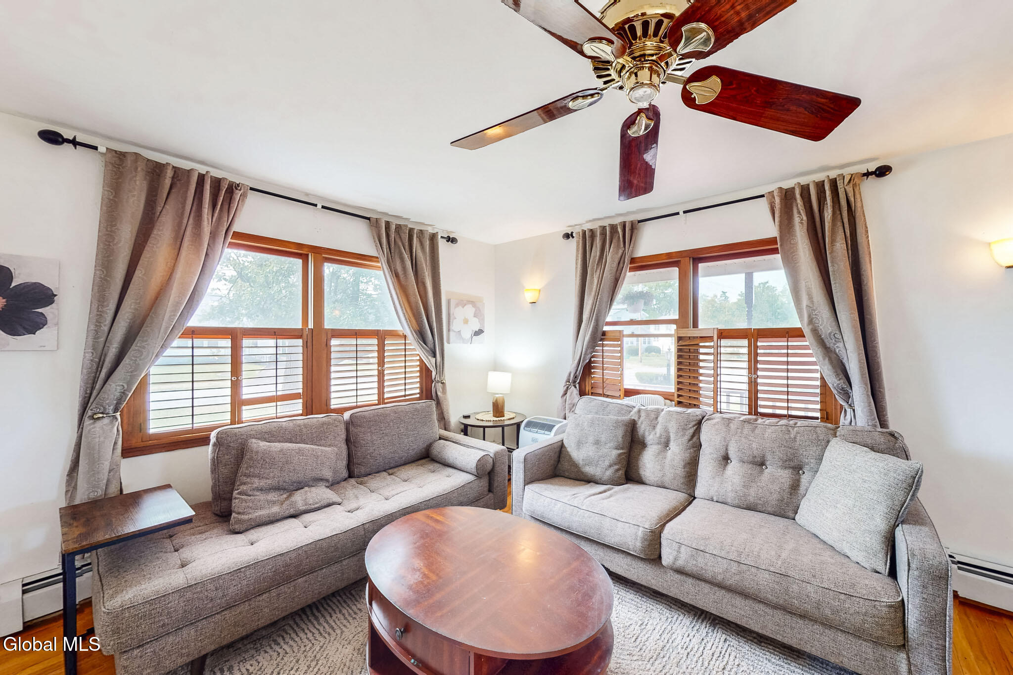 1141 Vinewood Avenue