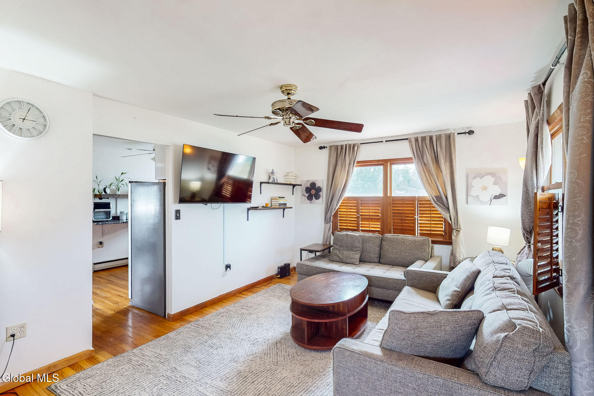 1141 Vinewood Avenue