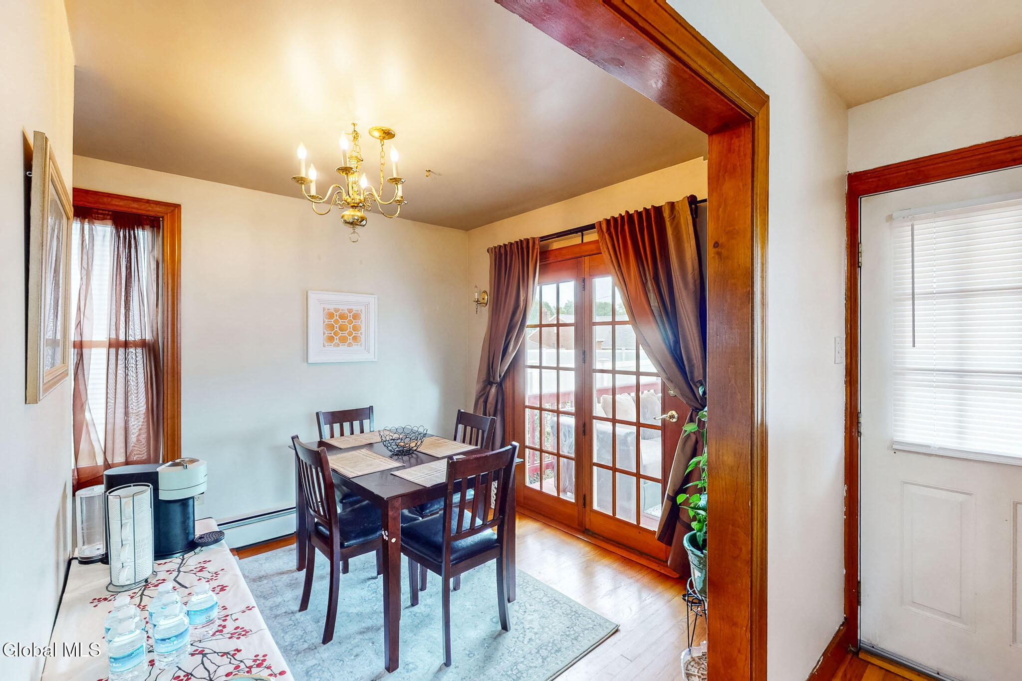 1141 Vinewood Avenue