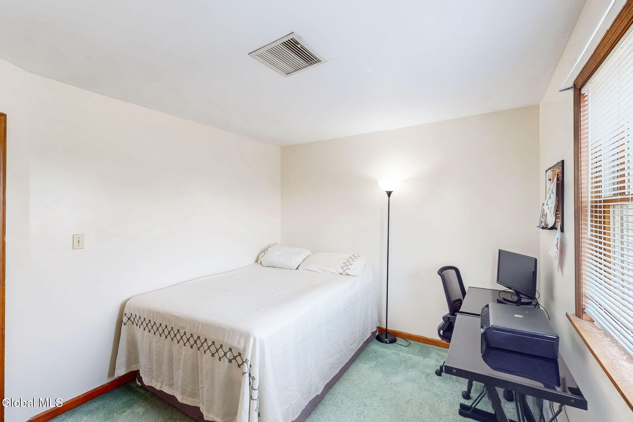 1141 Vinewood Avenue