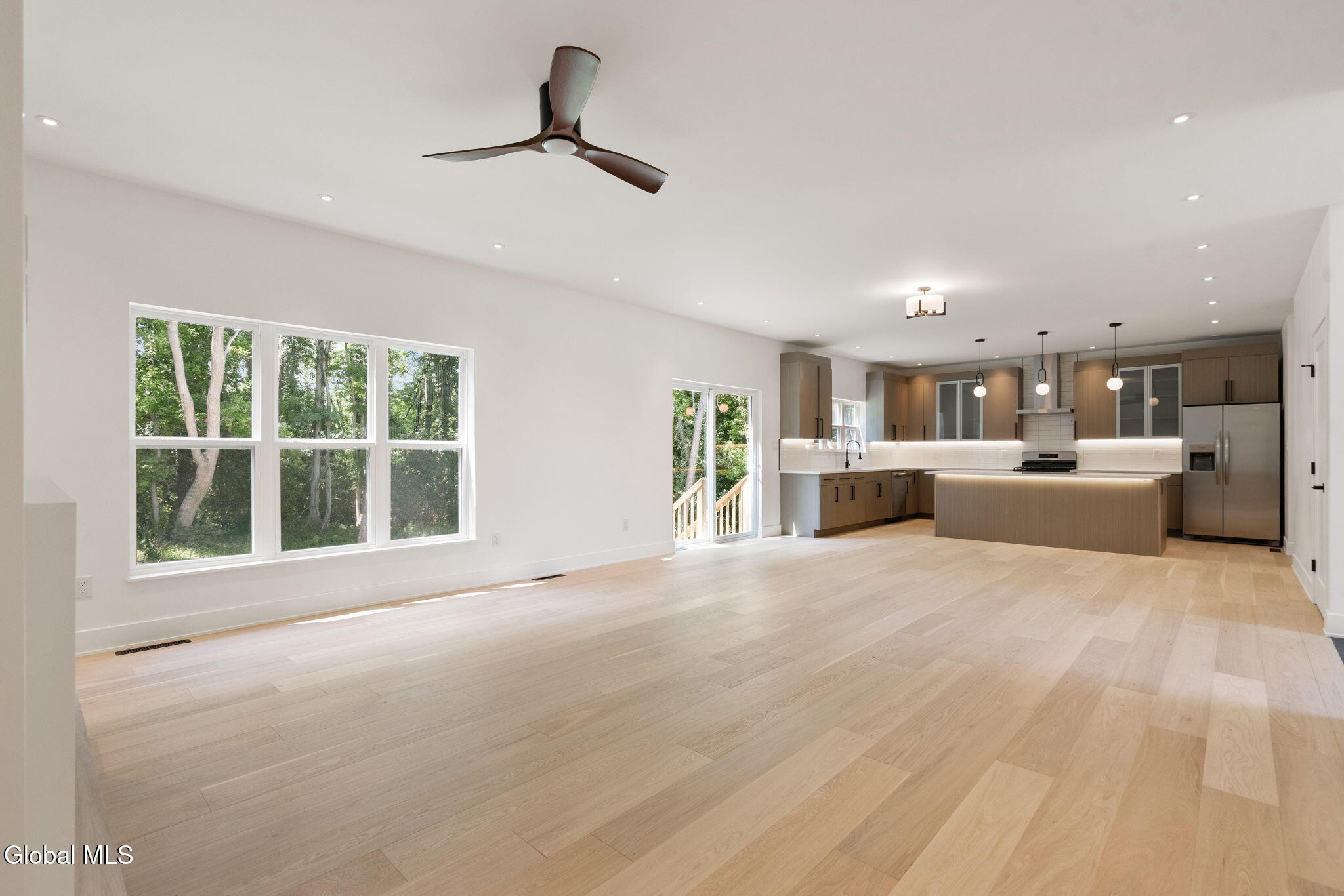 1 Aspen Circle