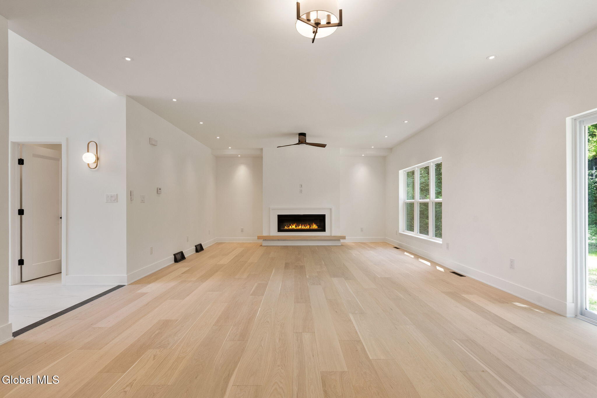 1 Aspen Circle