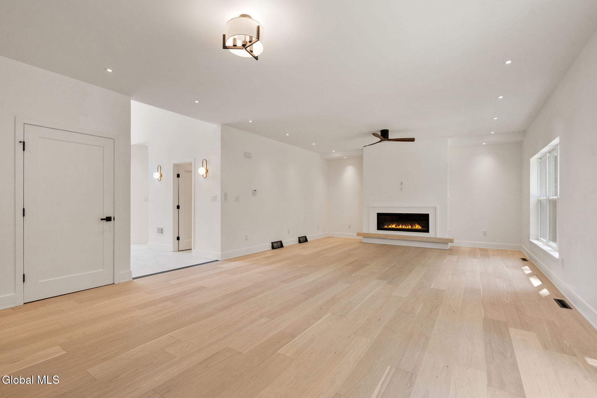 1 Aspen Circle