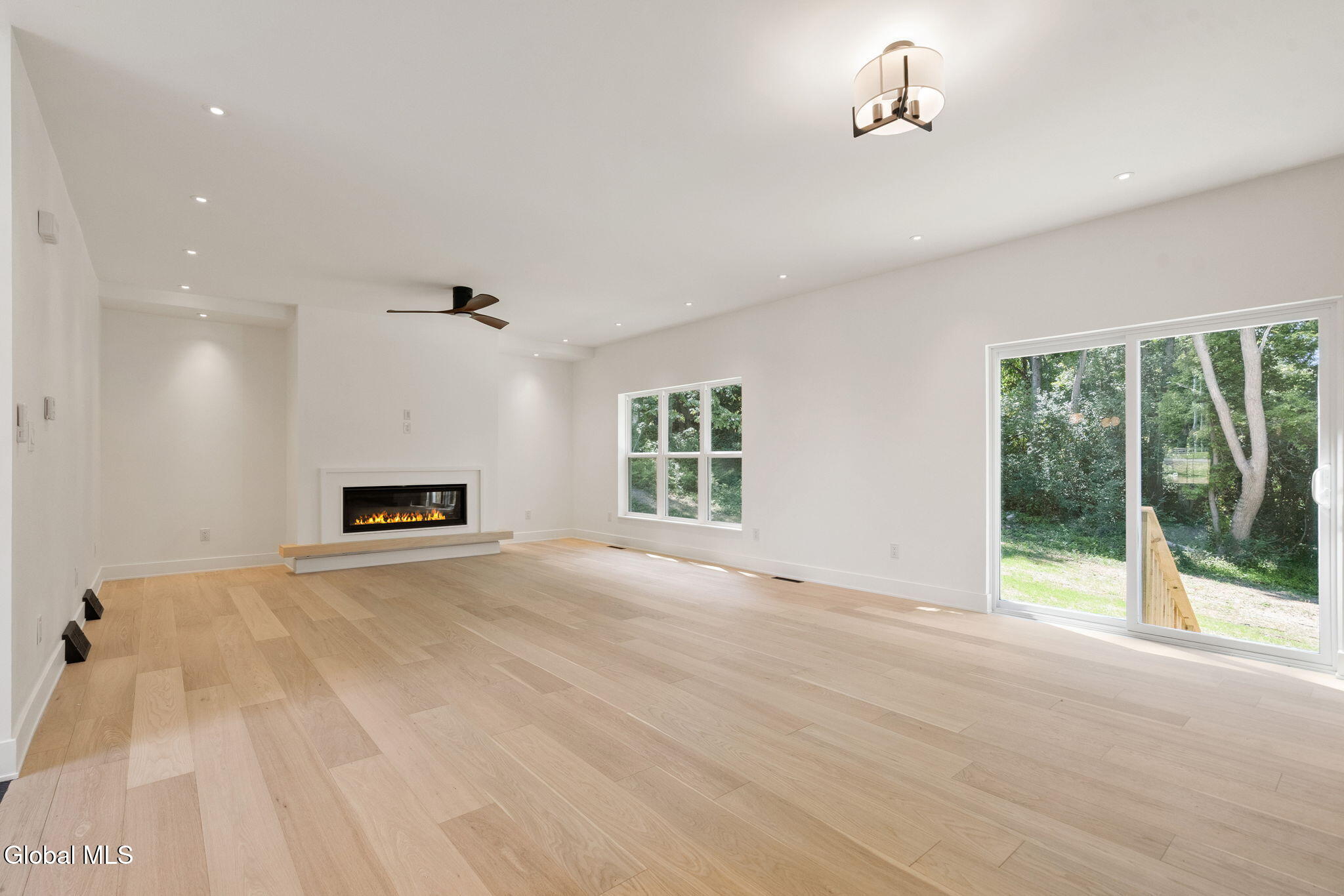 1 Aspen Circle