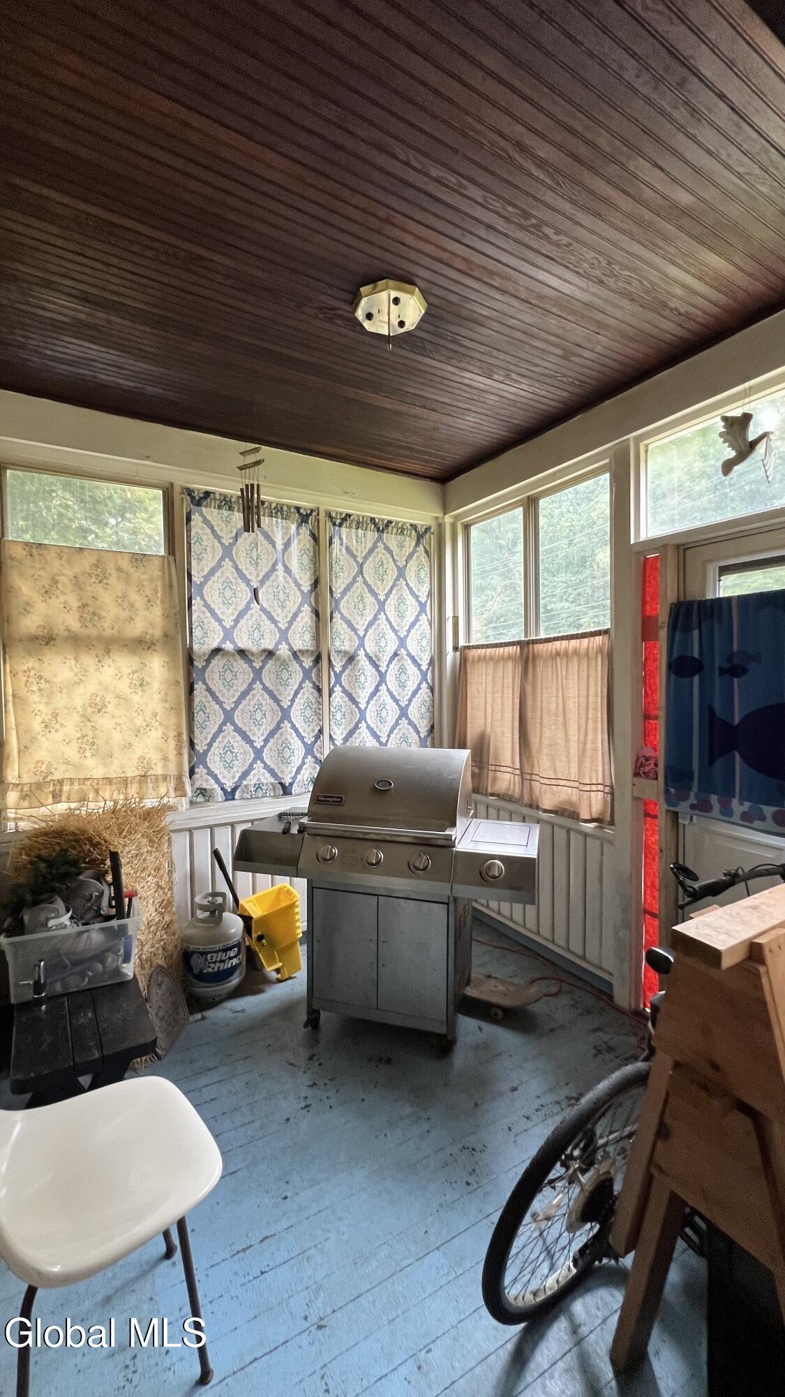 84 Spring Avenue, Troy