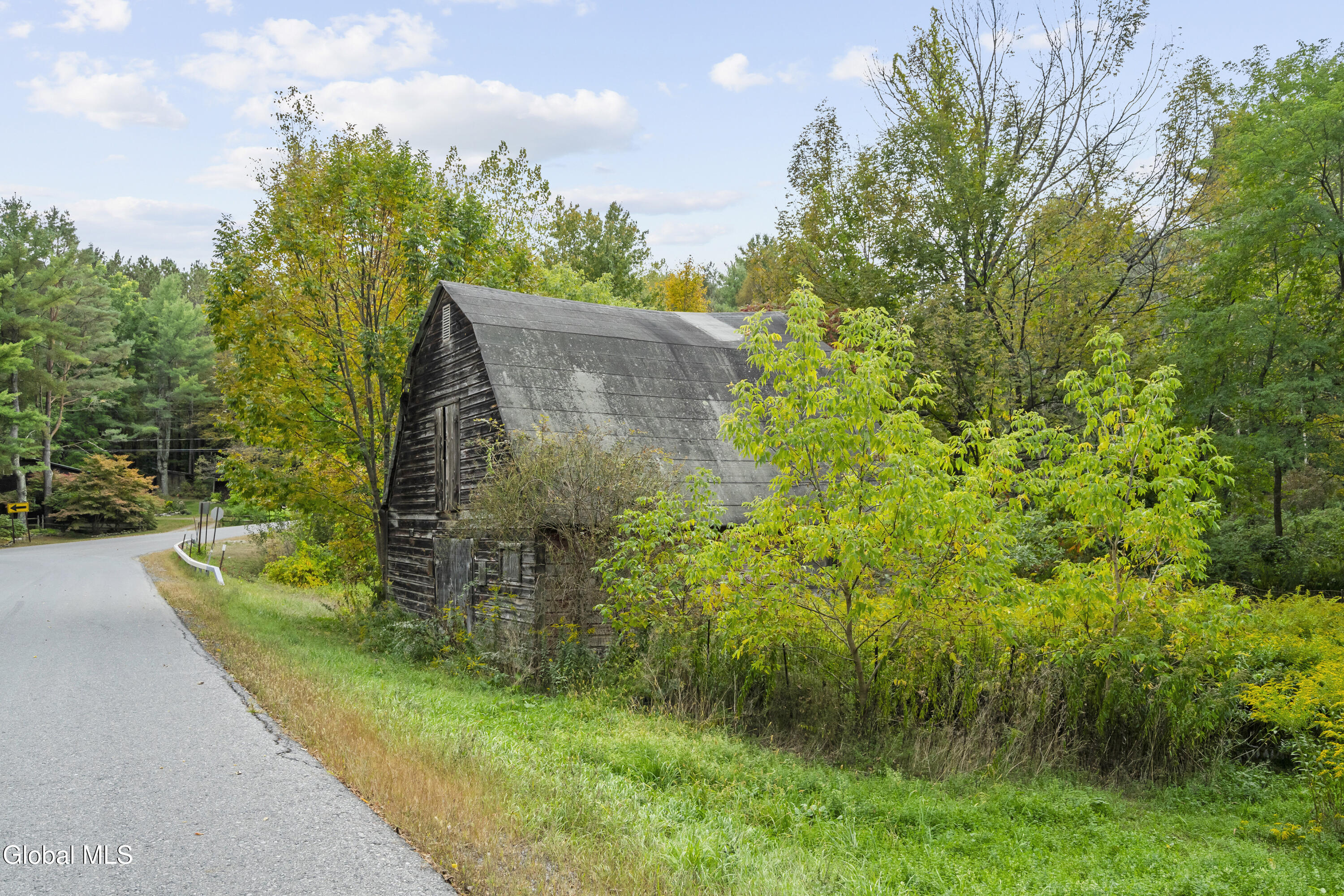 5671 Parkis Mills Road