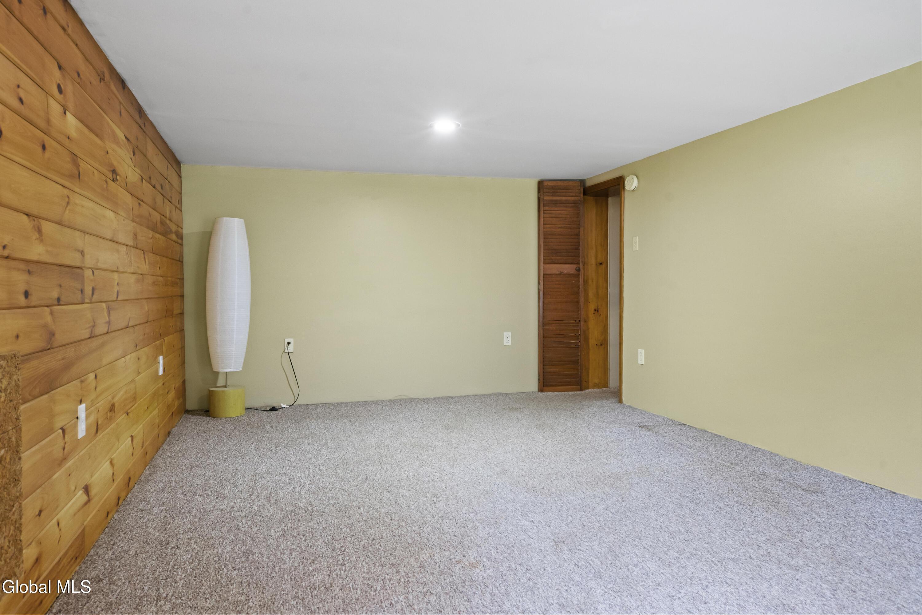 5671 Parkis Mills Road
