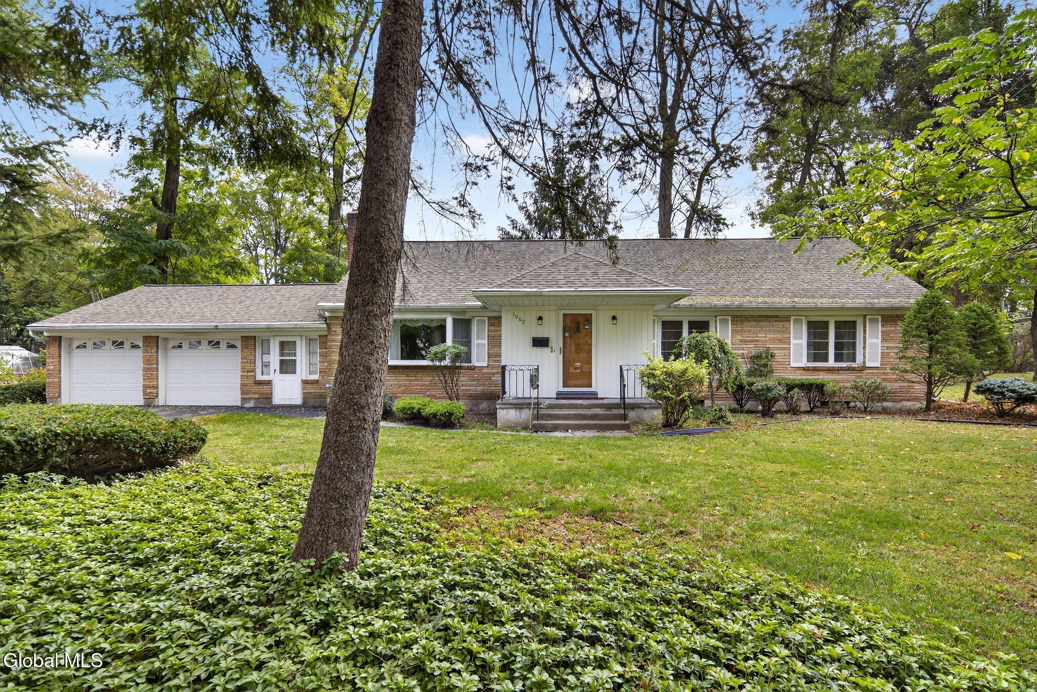 1002 N Country Club Drive