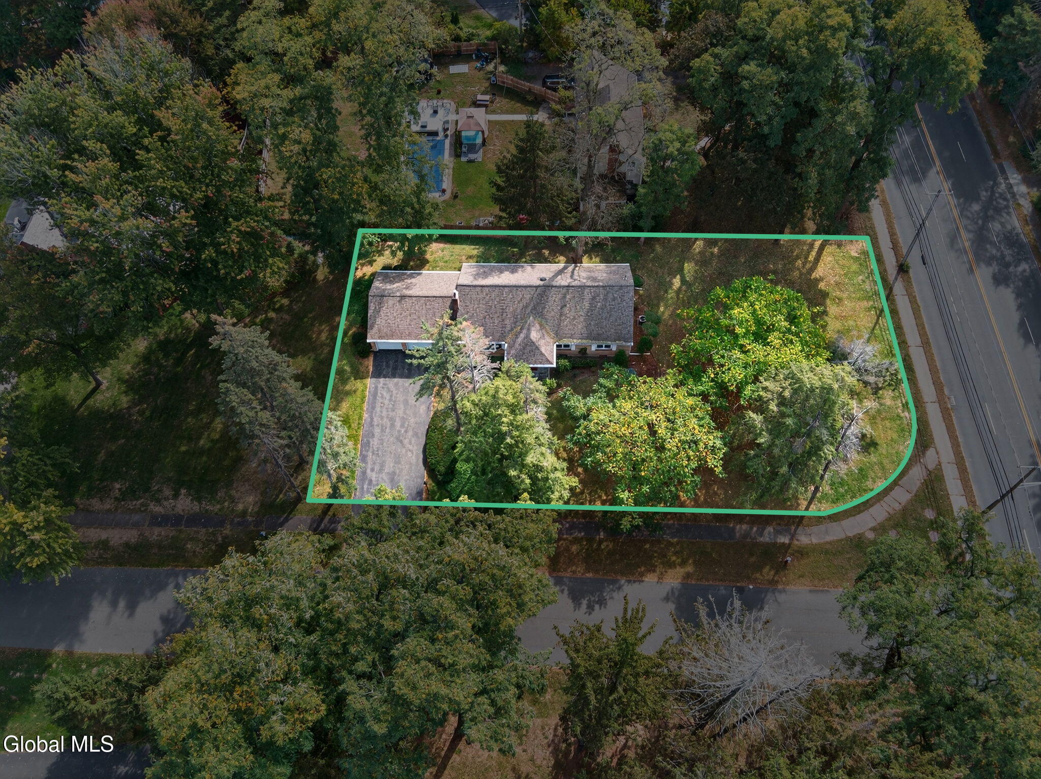 1002 N Country Club Drive