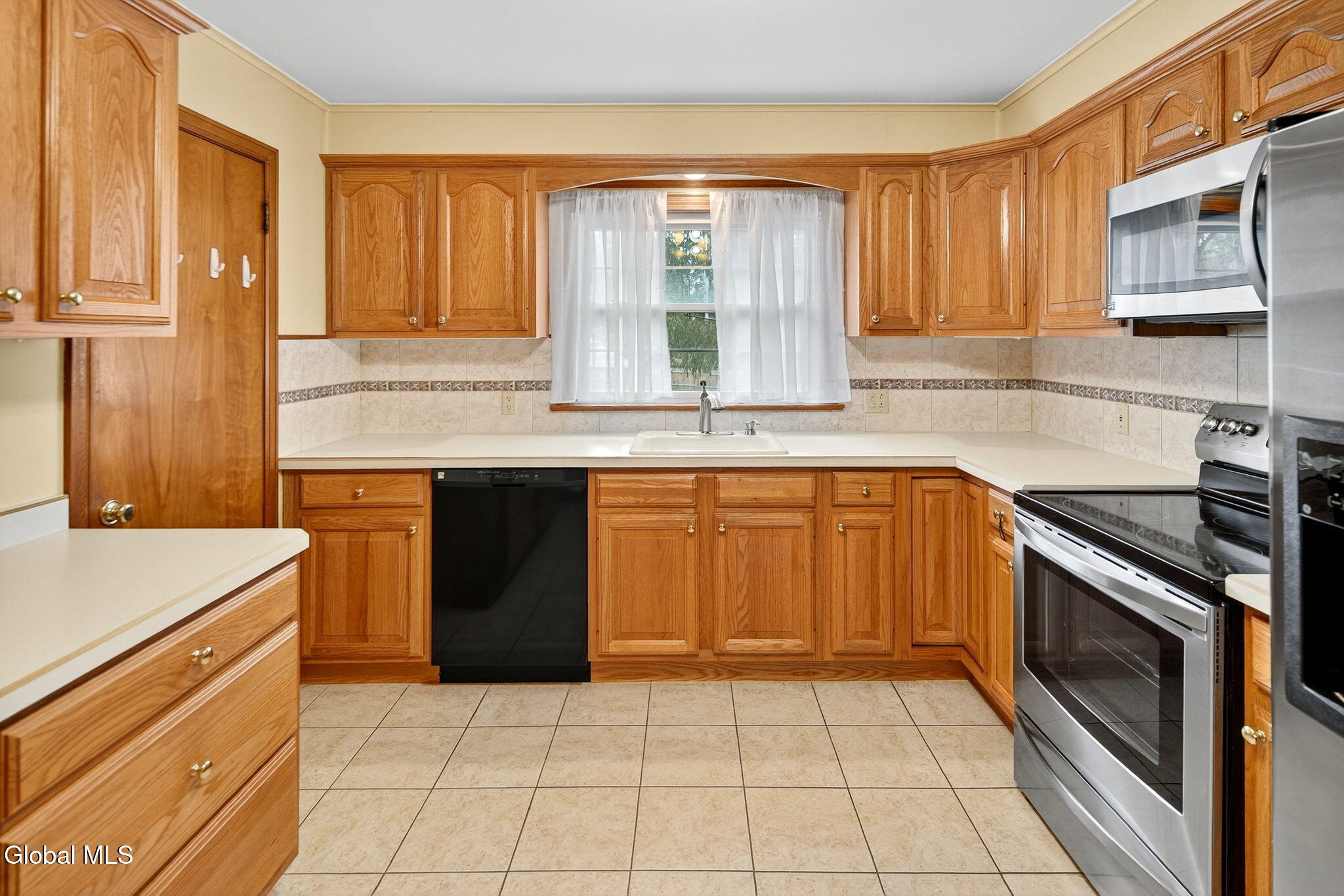 1002 N Country Club Drive