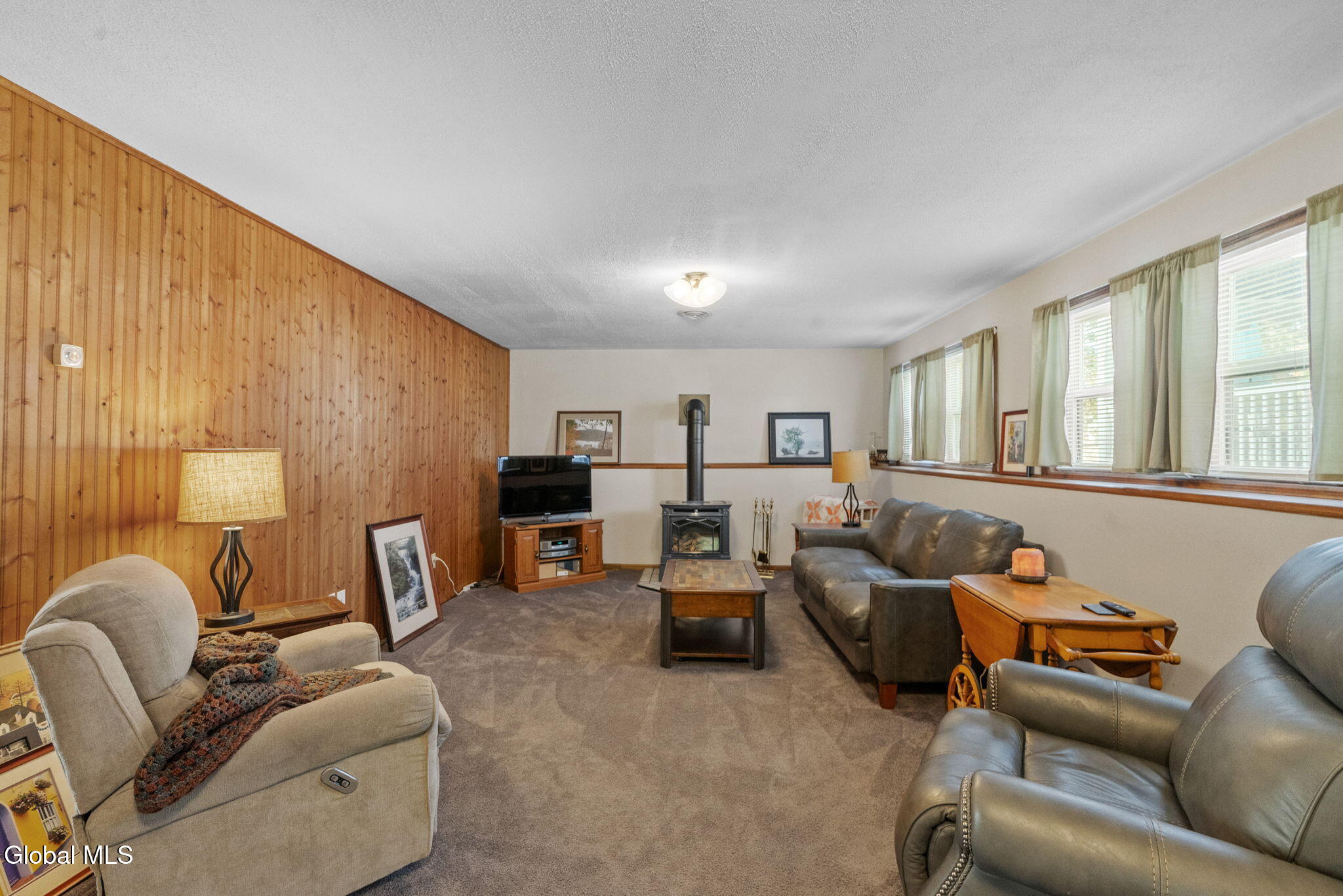 15 Pinehollow Drive, Ballston Spa