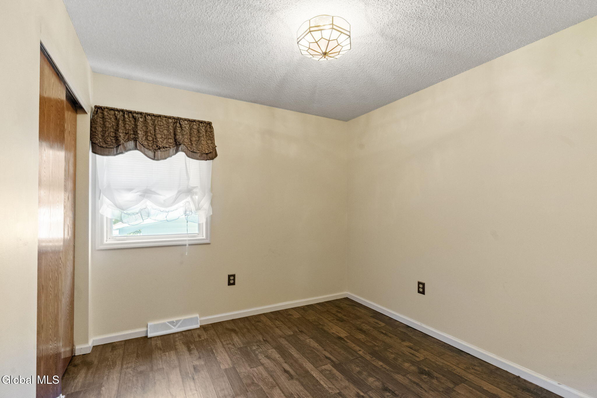 15 Pinehollow Drive, Ballston Spa