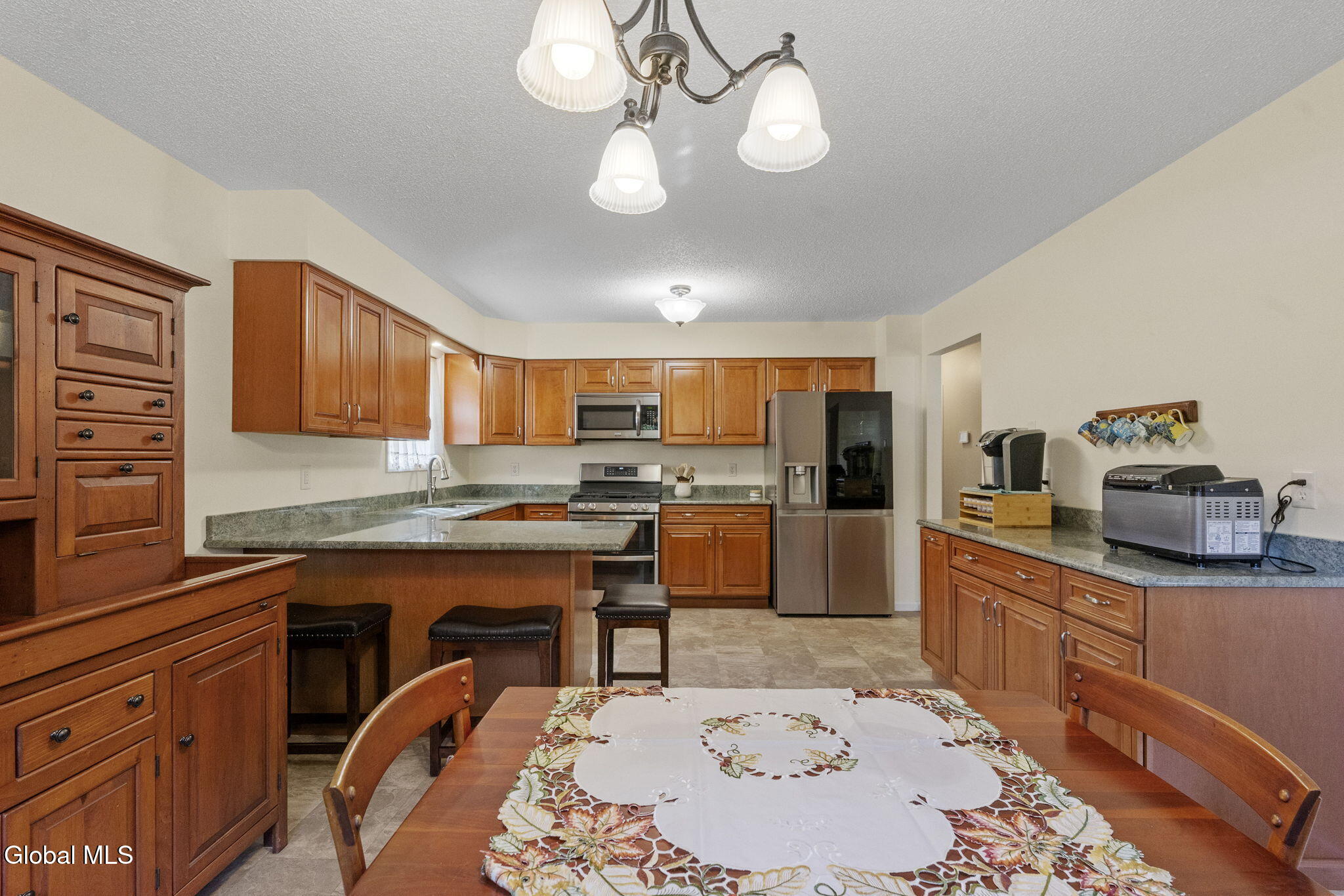 15 Pinehollow Drive, Ballston Spa