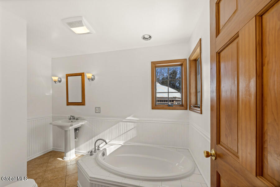 328 Joslyn School Road