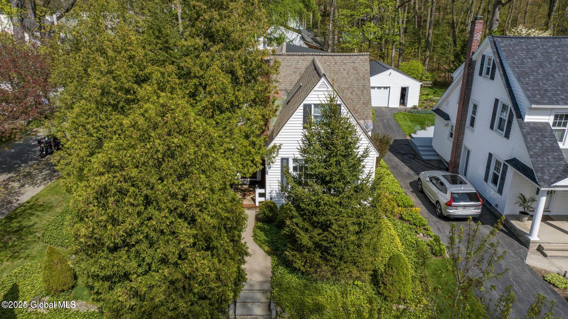 34 Pinewood Avenue