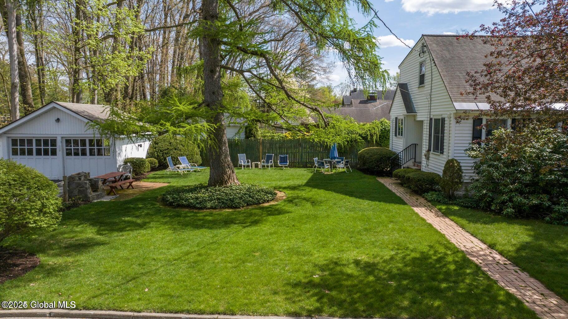 34 Pinewood Avenue