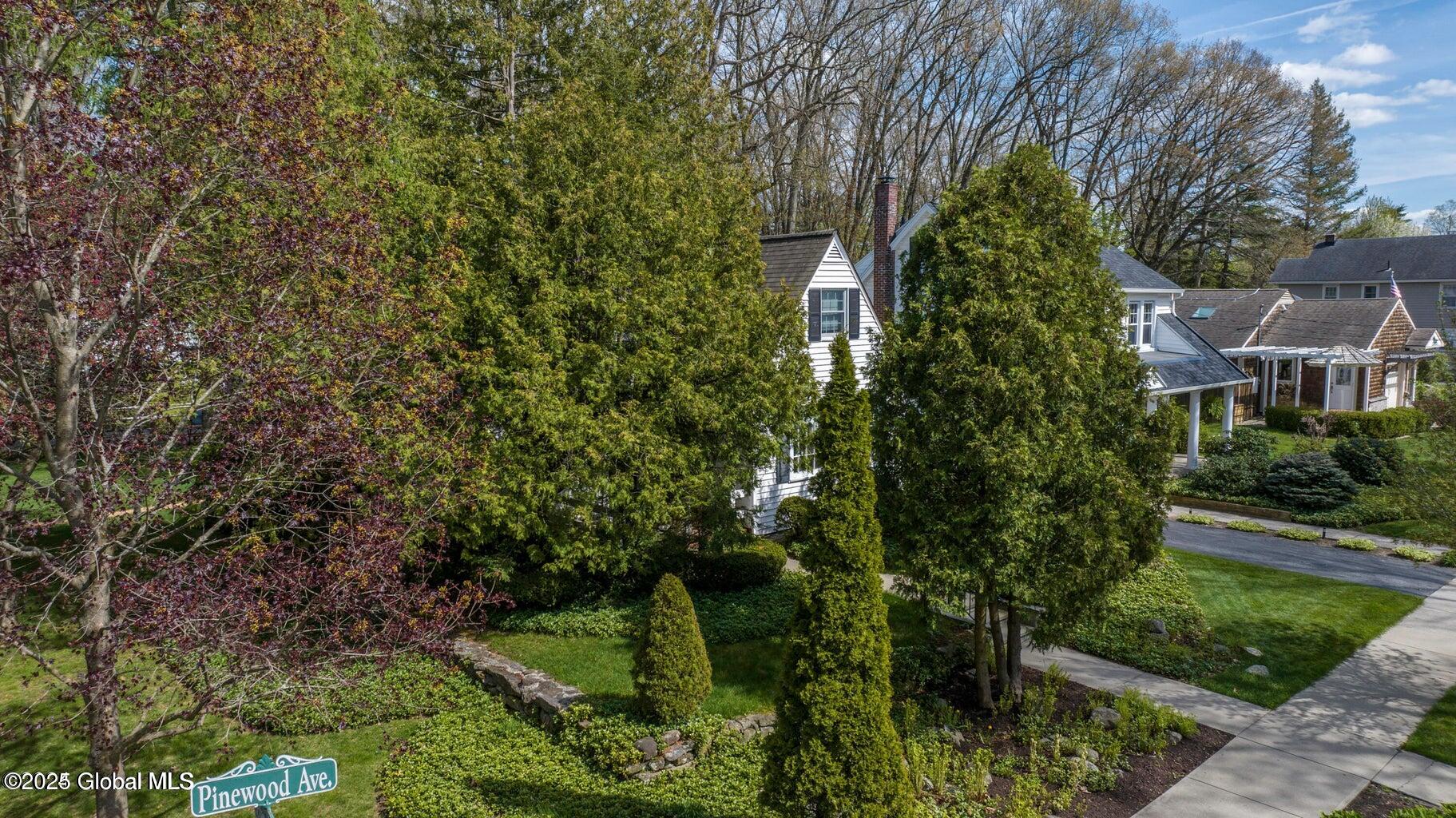 34 Pinewood Avenue