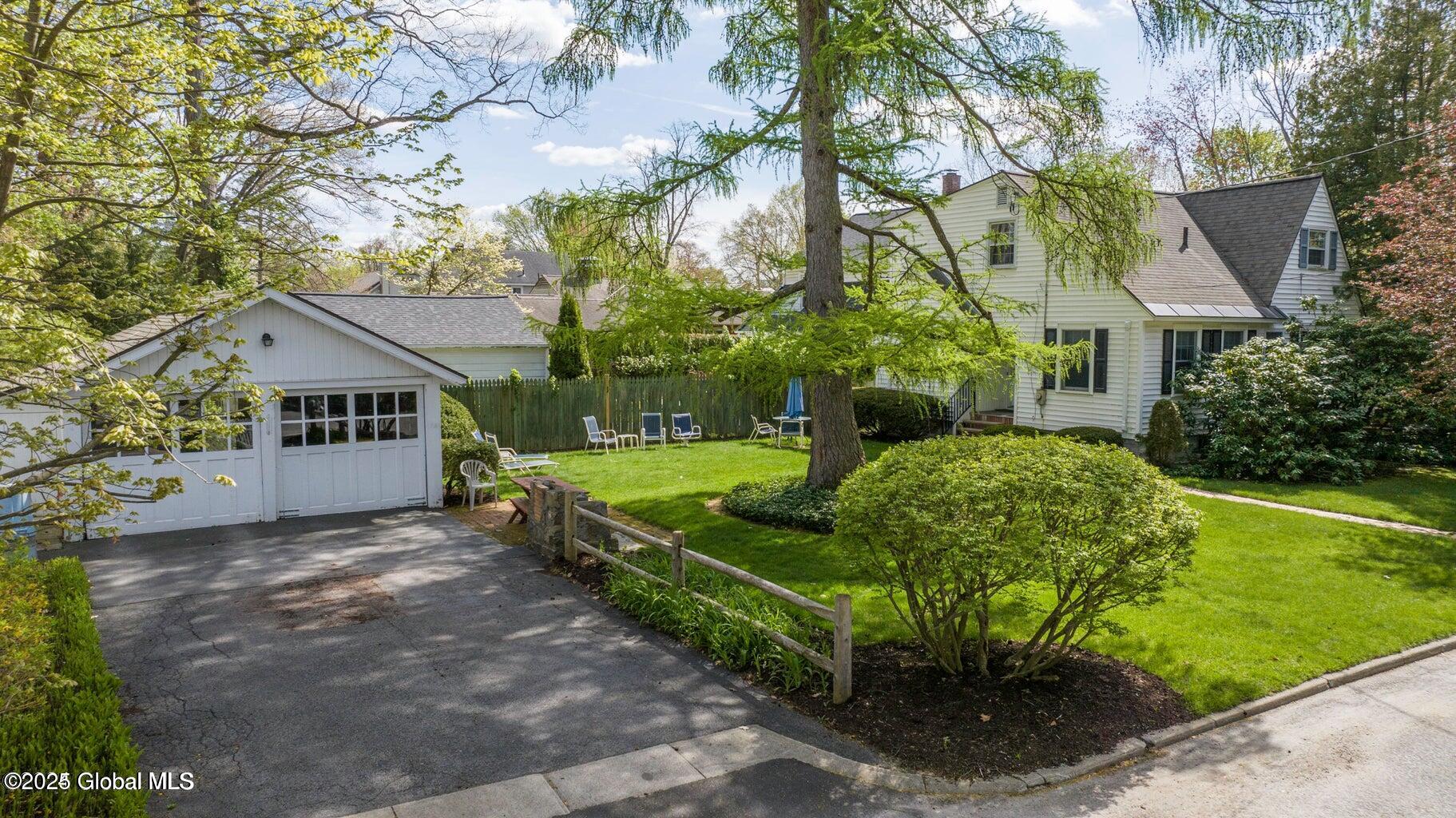 34 Pinewood Avenue