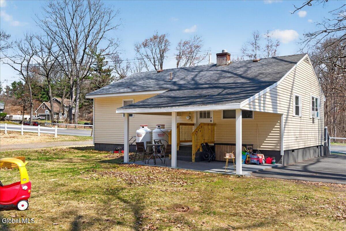 6129 Johnston Road