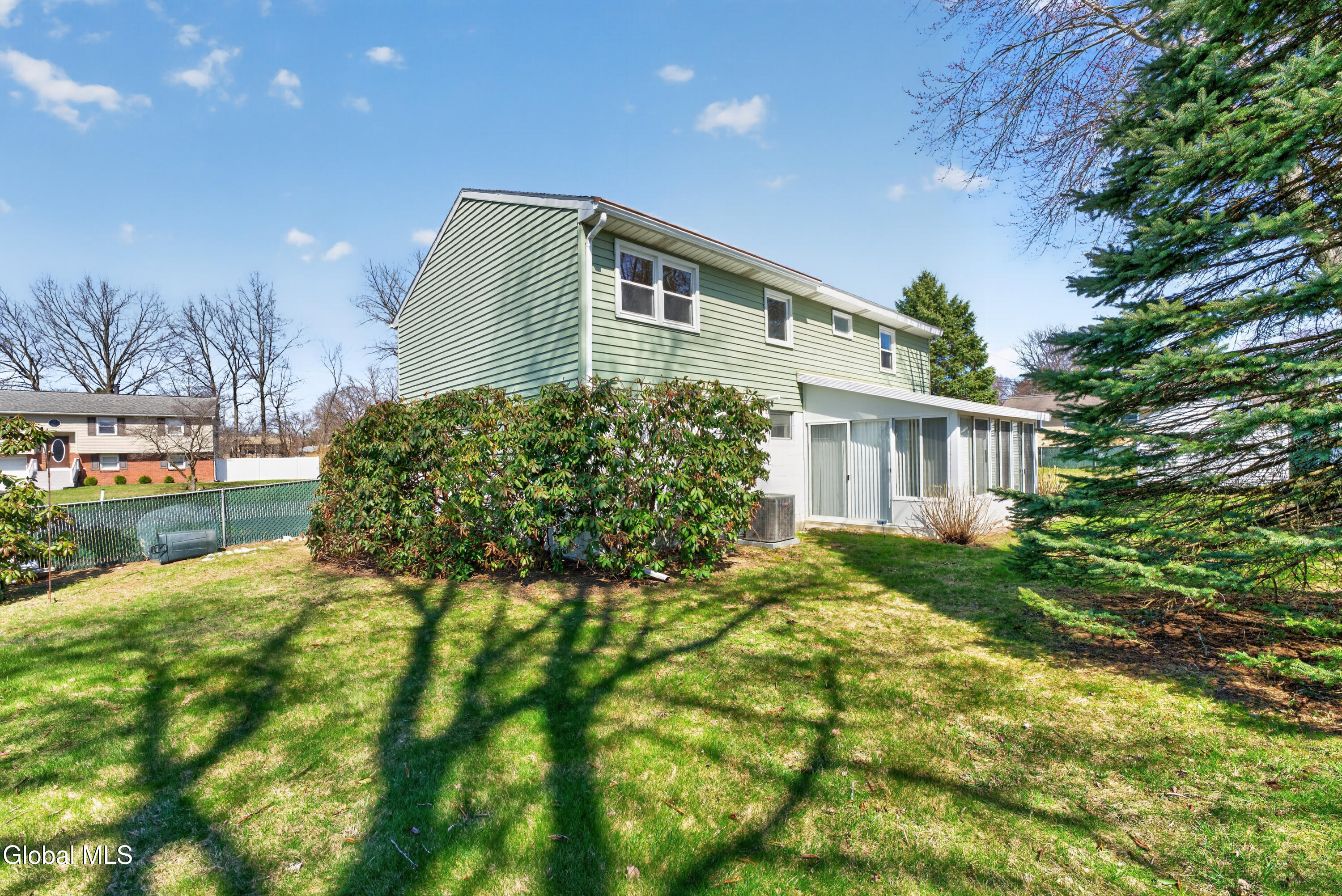 2 Maple Drive