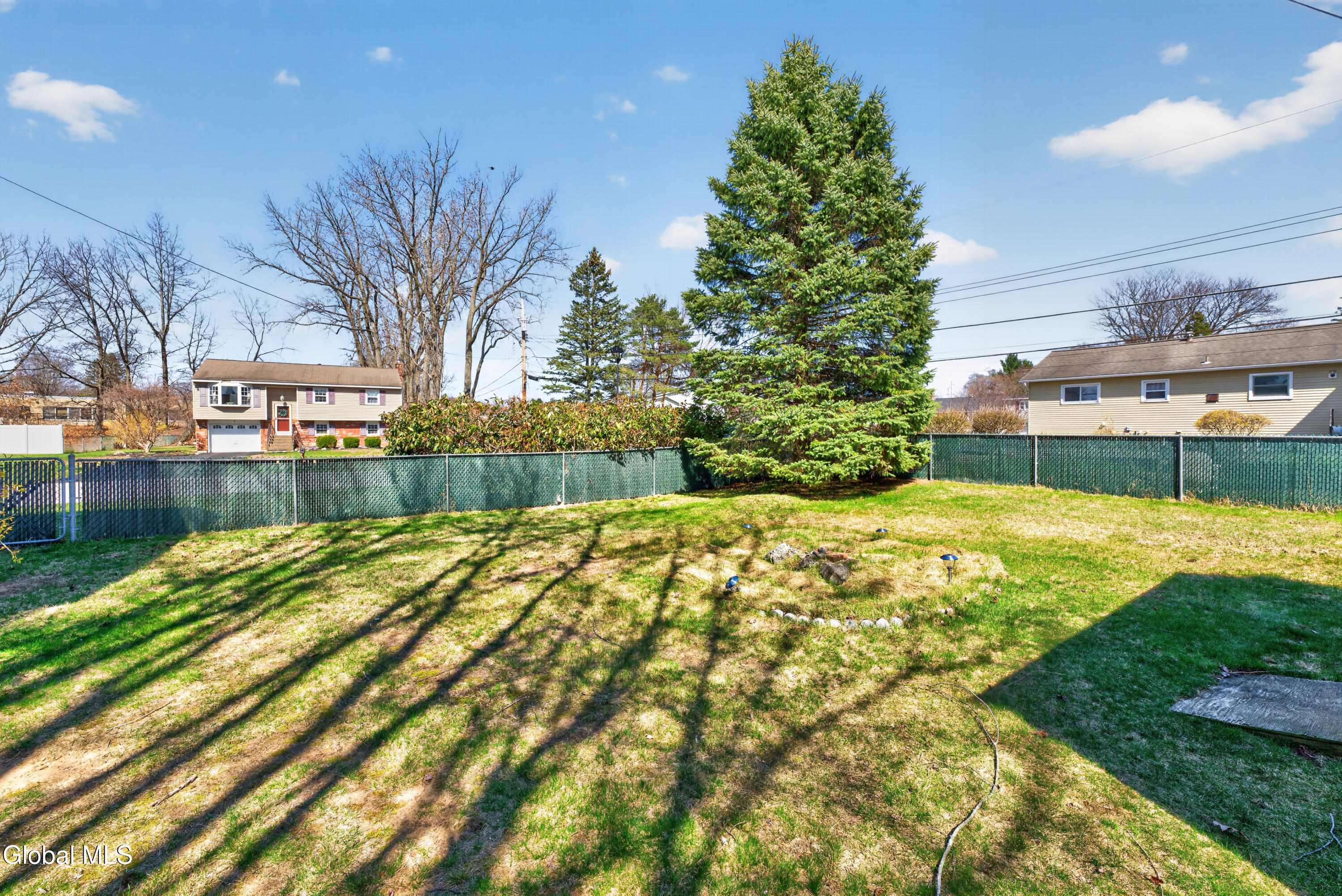 2 Maple Drive
