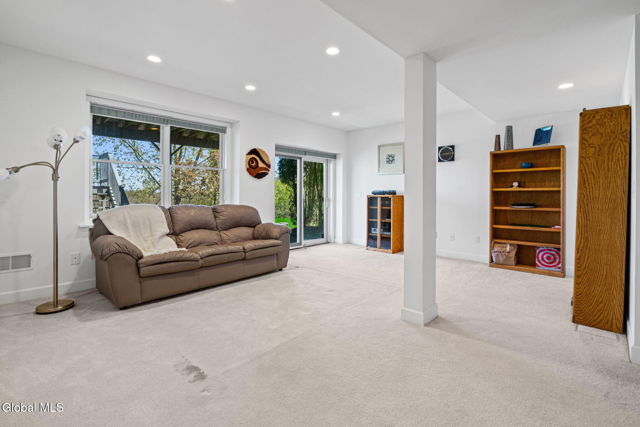 4 Camden Court