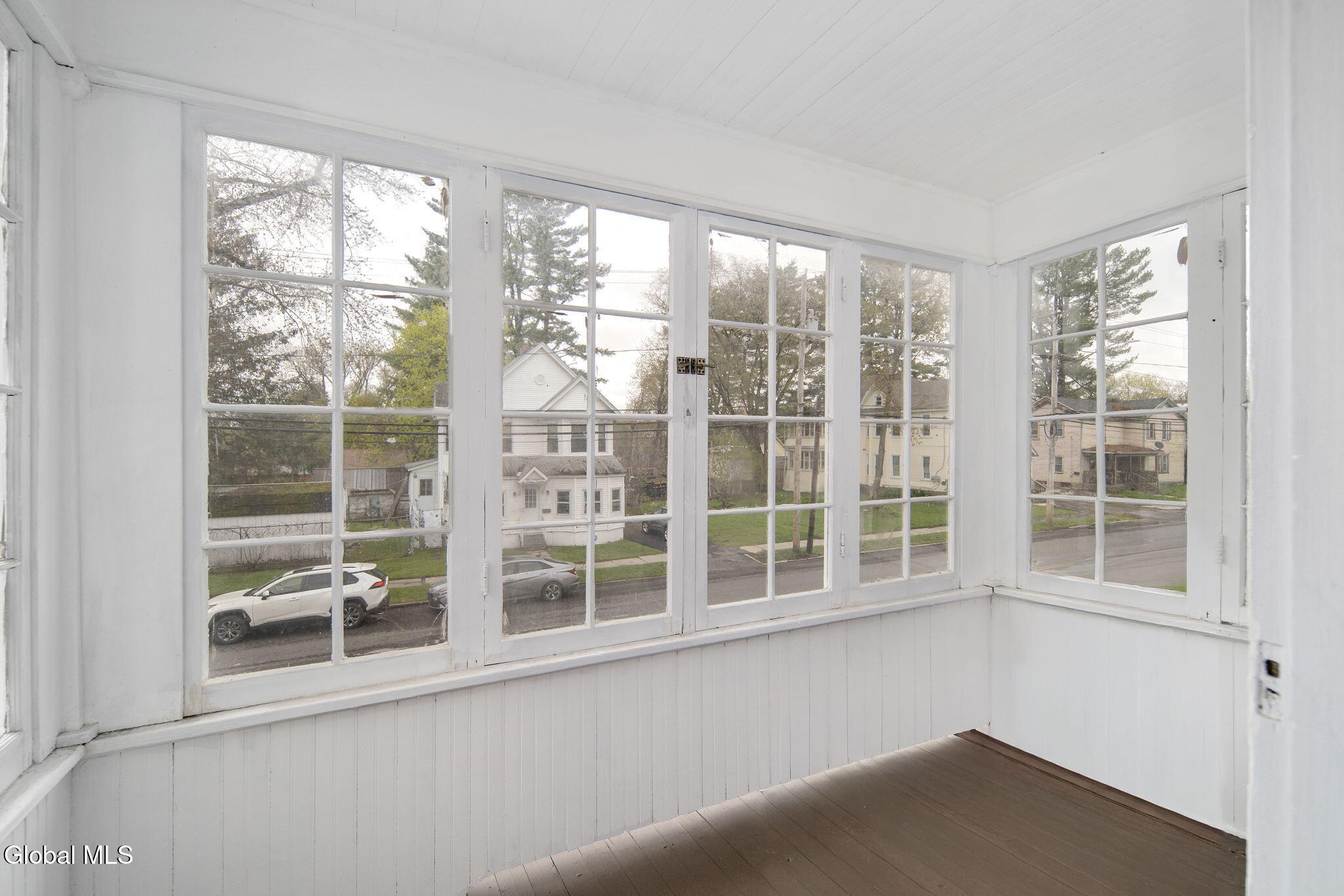 170 Kingsboro Avenue