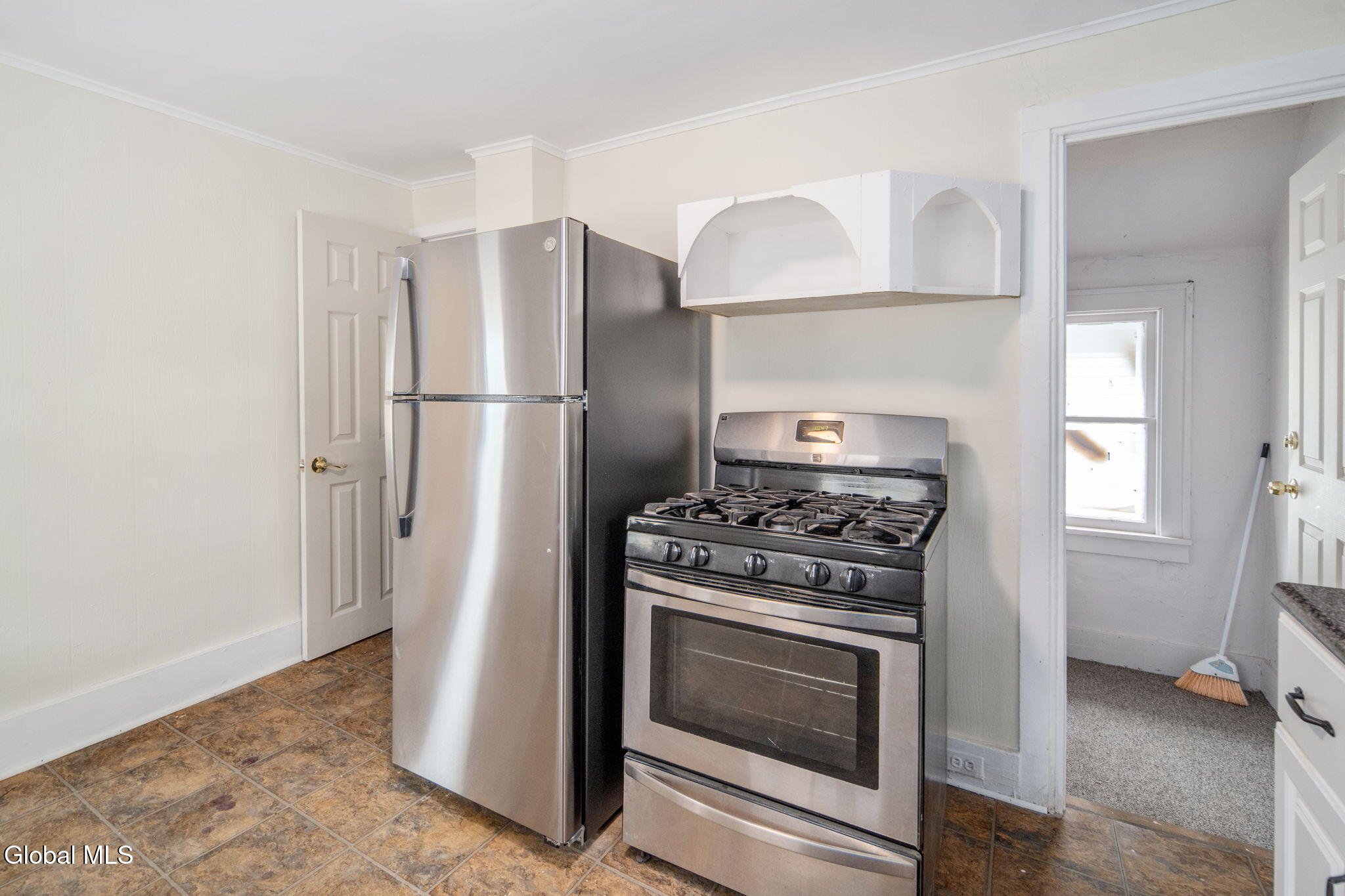 170 Kingsboro Avenue