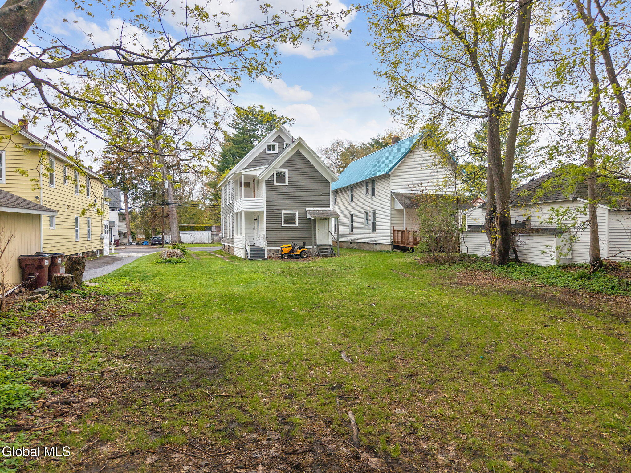170 Kingsboro Avenue