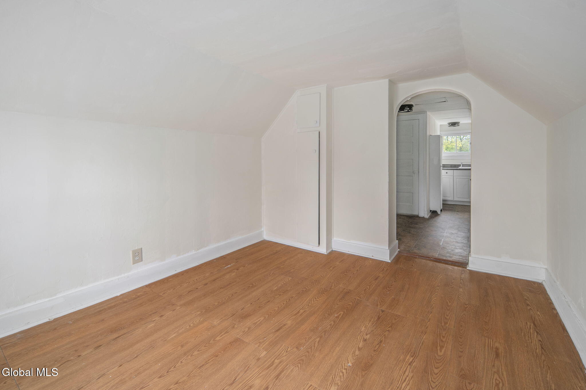 170 Kingsboro Avenue