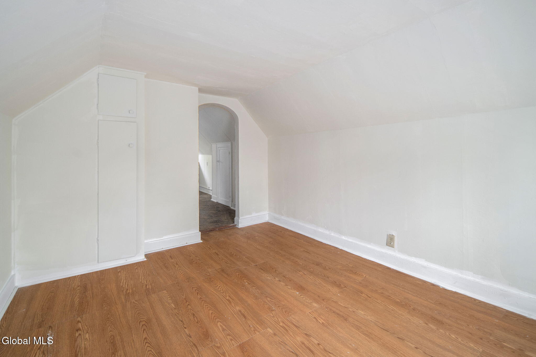 170 Kingsboro Avenue